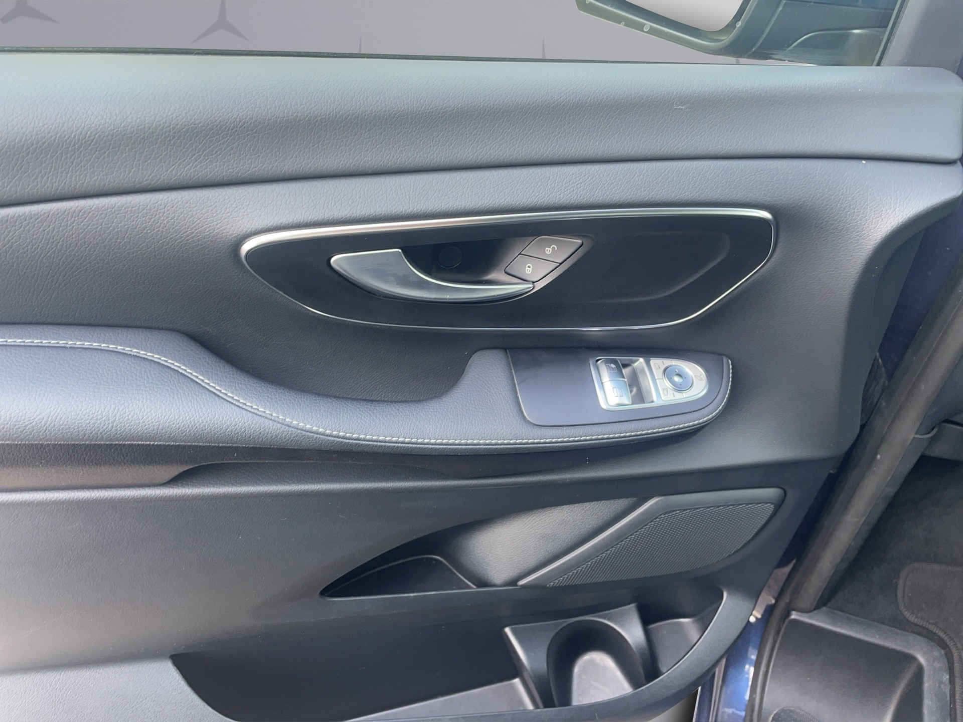 MERCEDES-BENZ V 250 d Avantgarde L 4Matic - Facelift-image-19