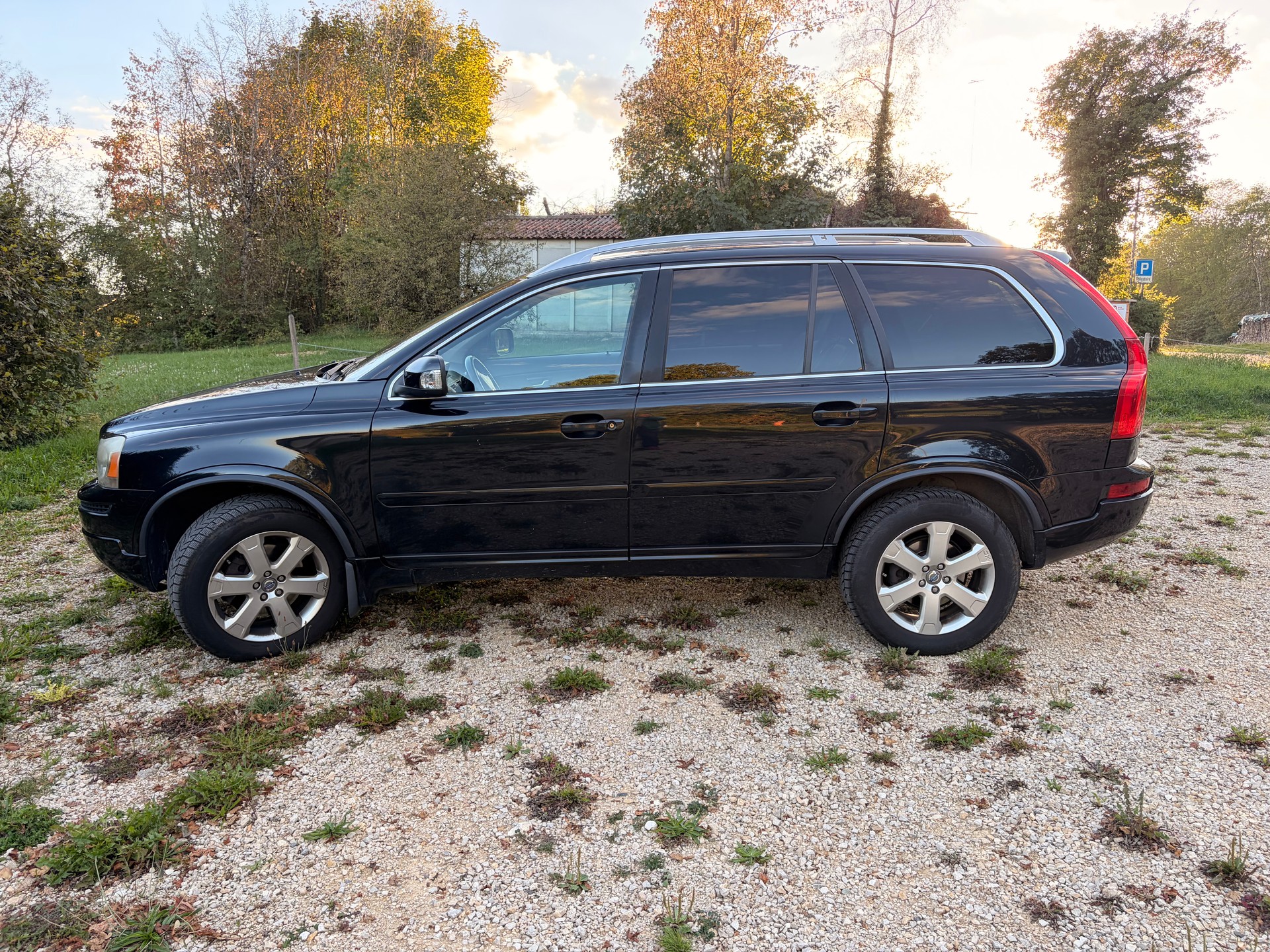 VOLVO 2.4D5 Momentum 7P. AWD-image-1