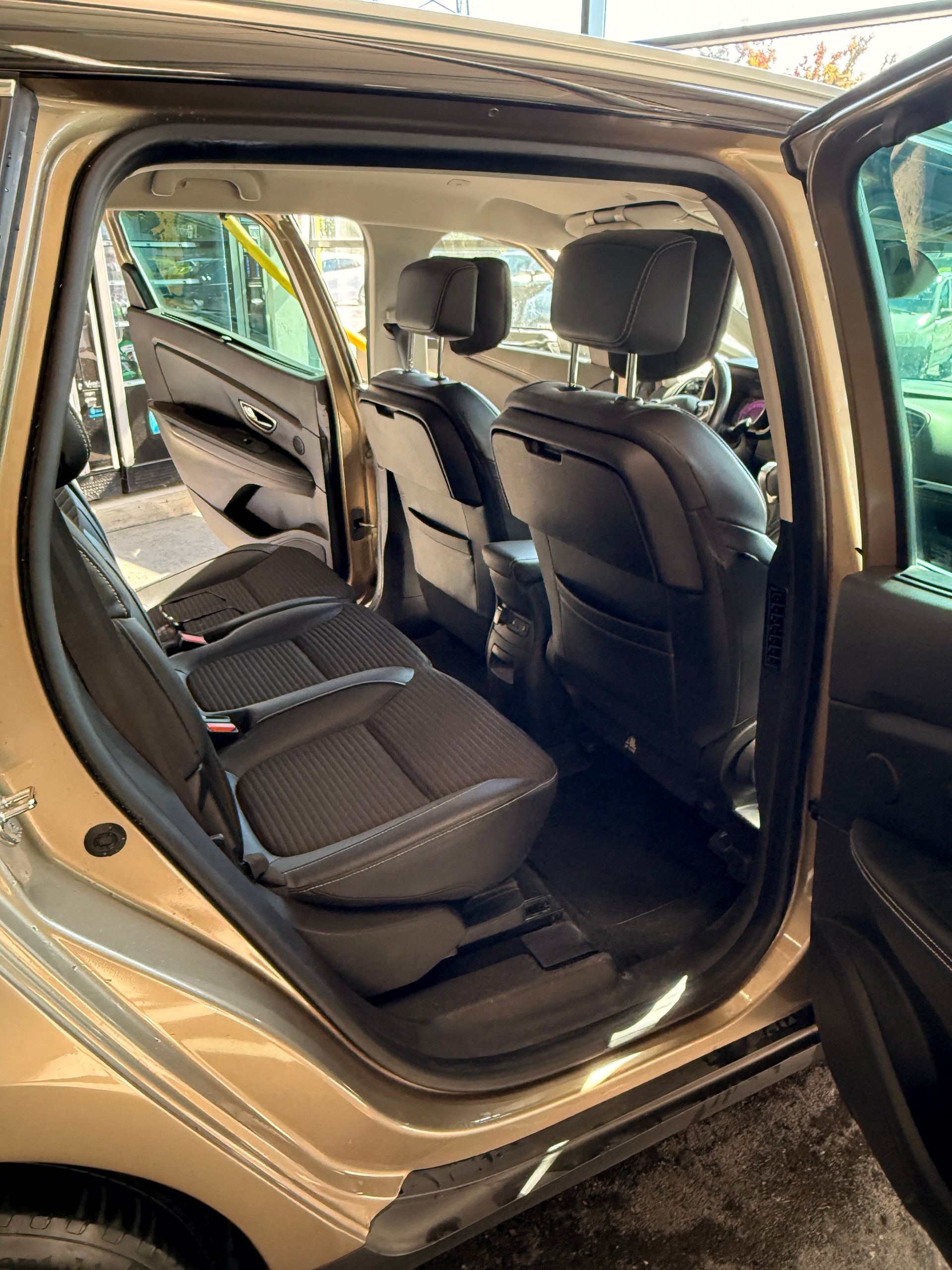 RENAULT 1.6 dCi 160 Bose EDC-image-8