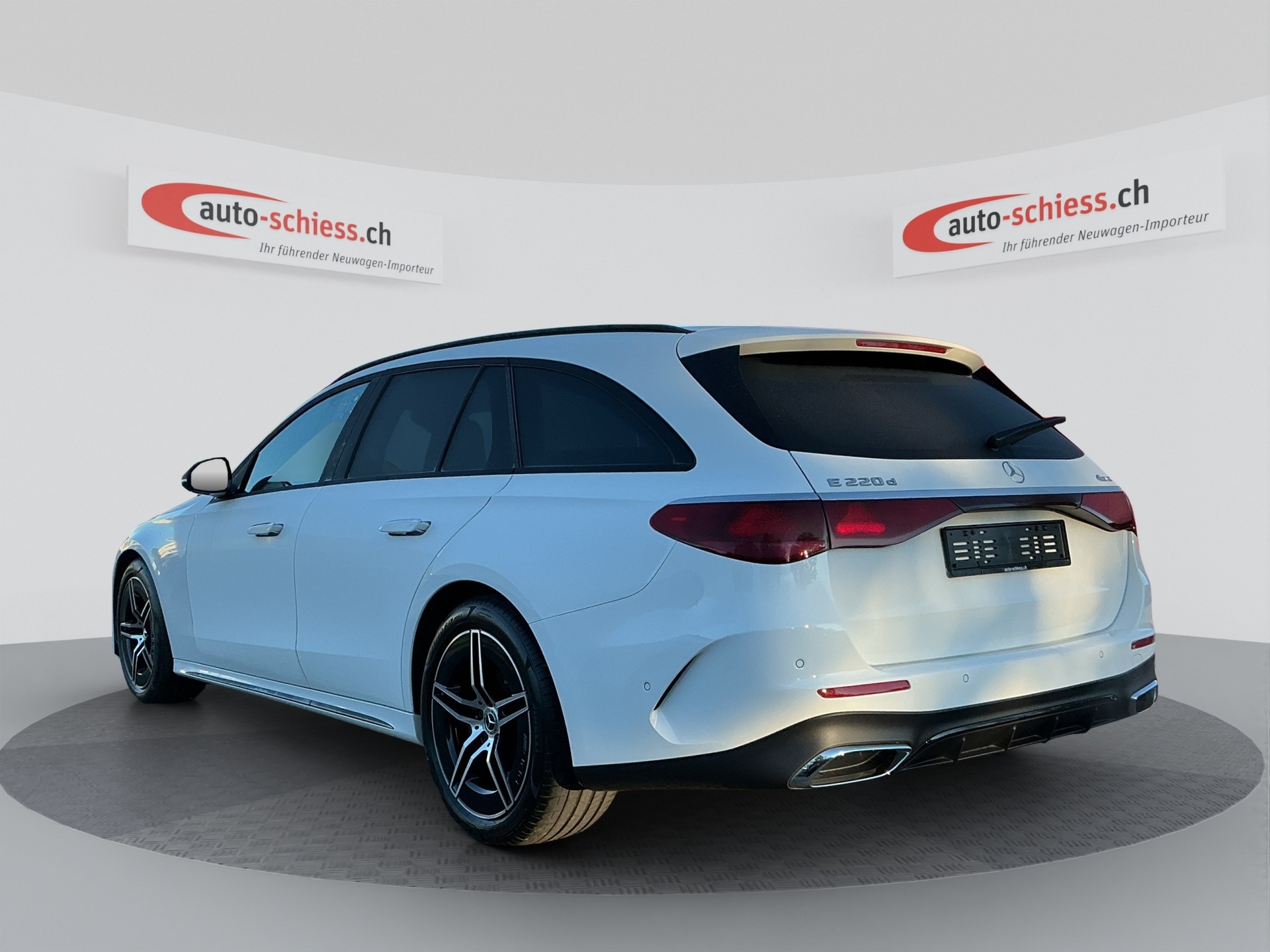 MERCEDES-BENZ E 220 d T 4 Matic AMG Line-image-2