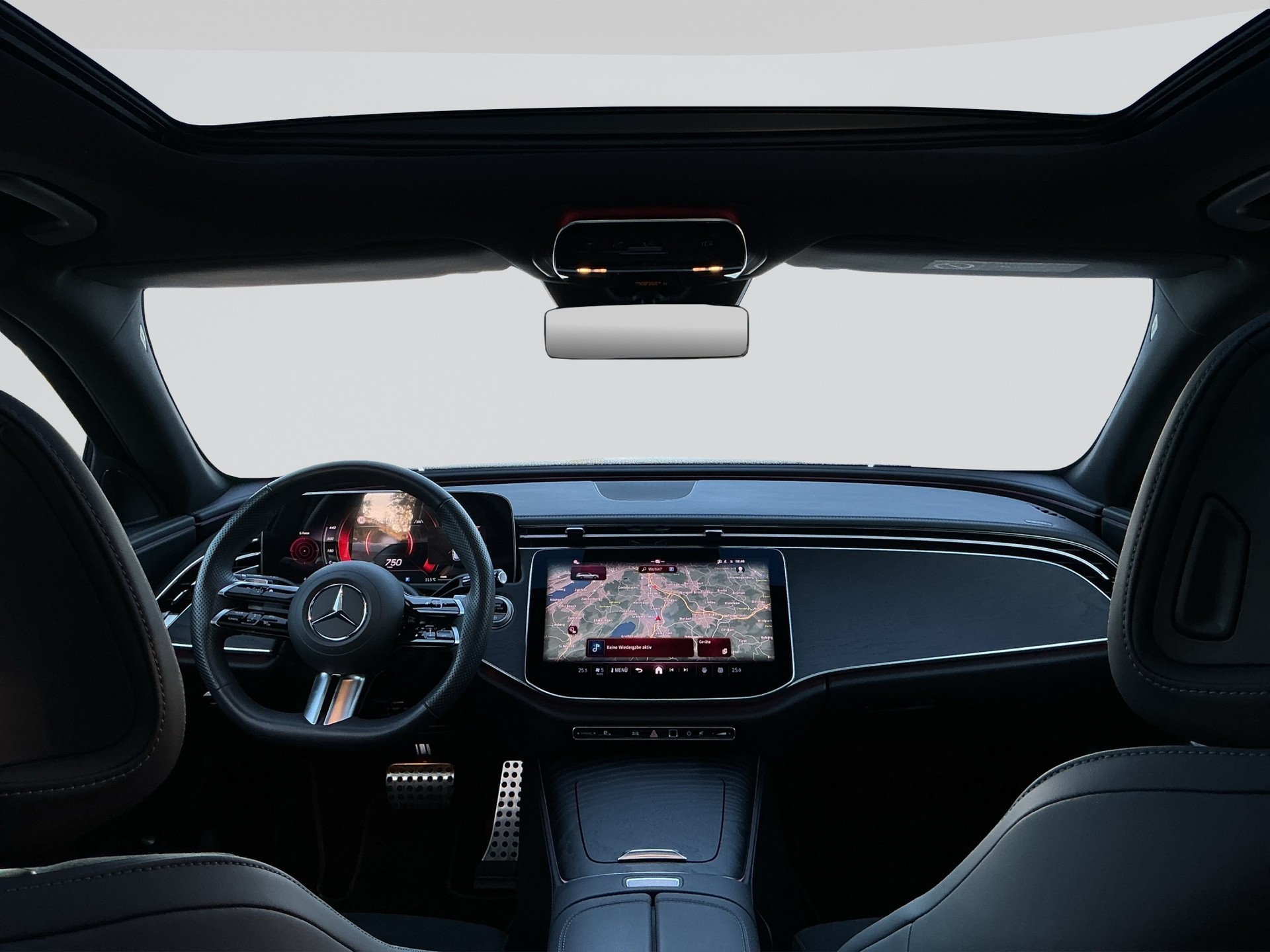 MERCEDES-BENZ E 220 d 4 Matic-image-13