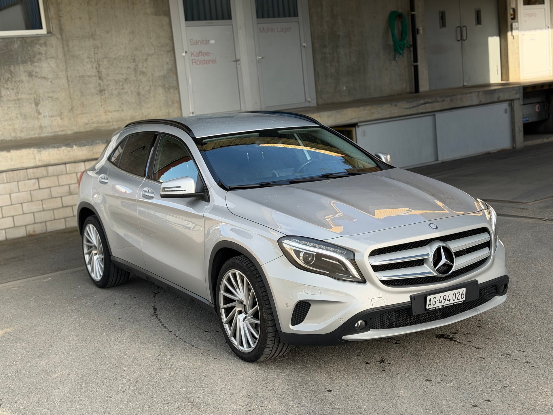 MERCEDES-BENZ GLA 200 CDI 4Matic 7G-DCT-image-2