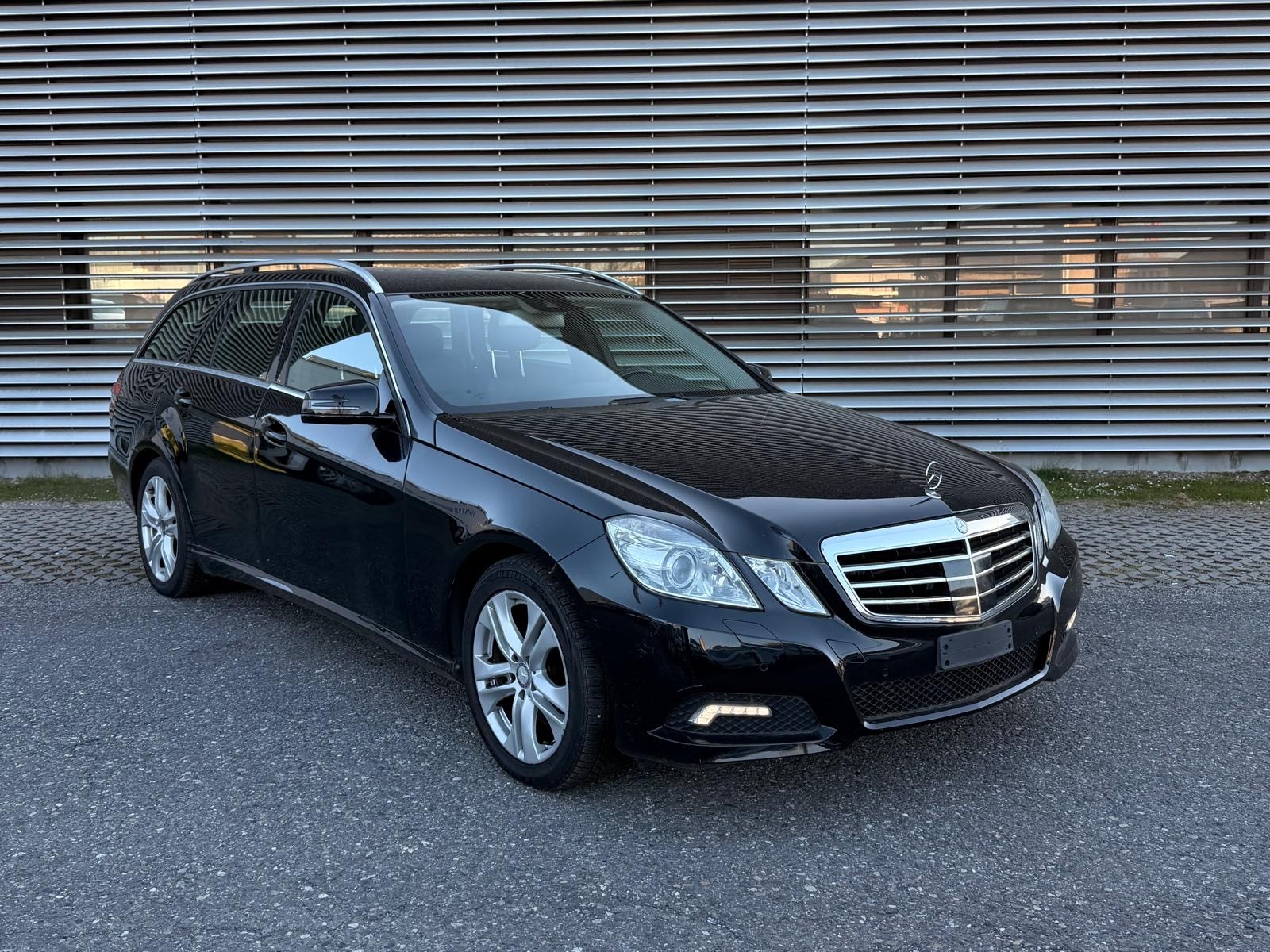 MERCEDES-BENZ E 350 CDI BlueEfficiency Elégance 4Matic 7G-Tronic-image-0