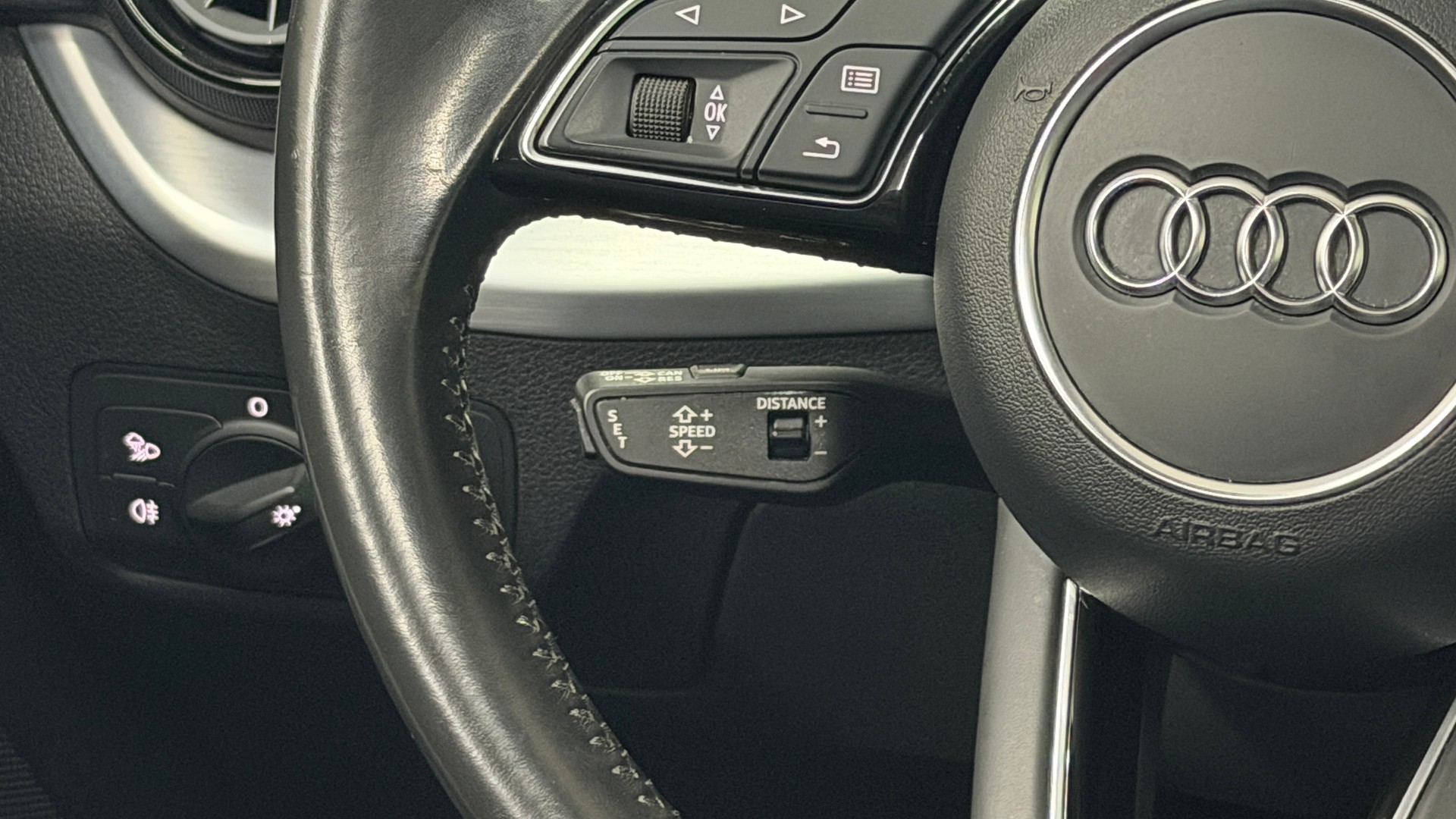 AUDI Q2 1.4 TFSI design S-tronic-image-14