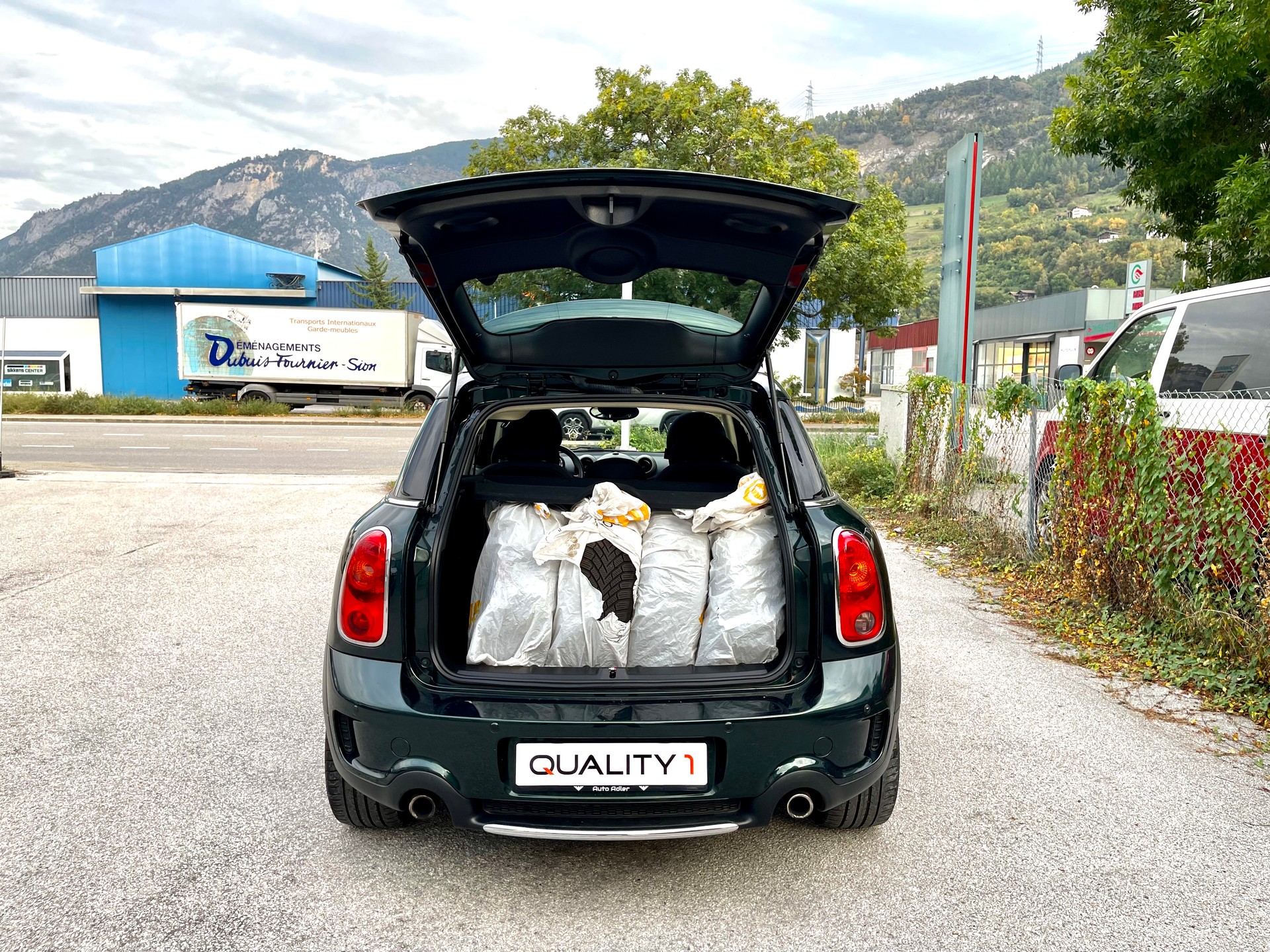MINI Countryman Cooper S ALL4-showroom-element-3