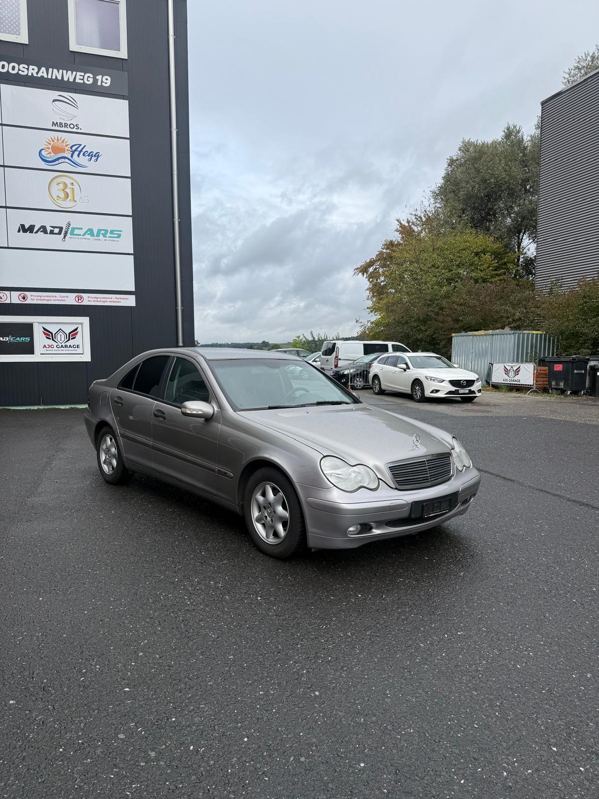 MERCEDES-BENZ C 220 CDI Classic-image-1