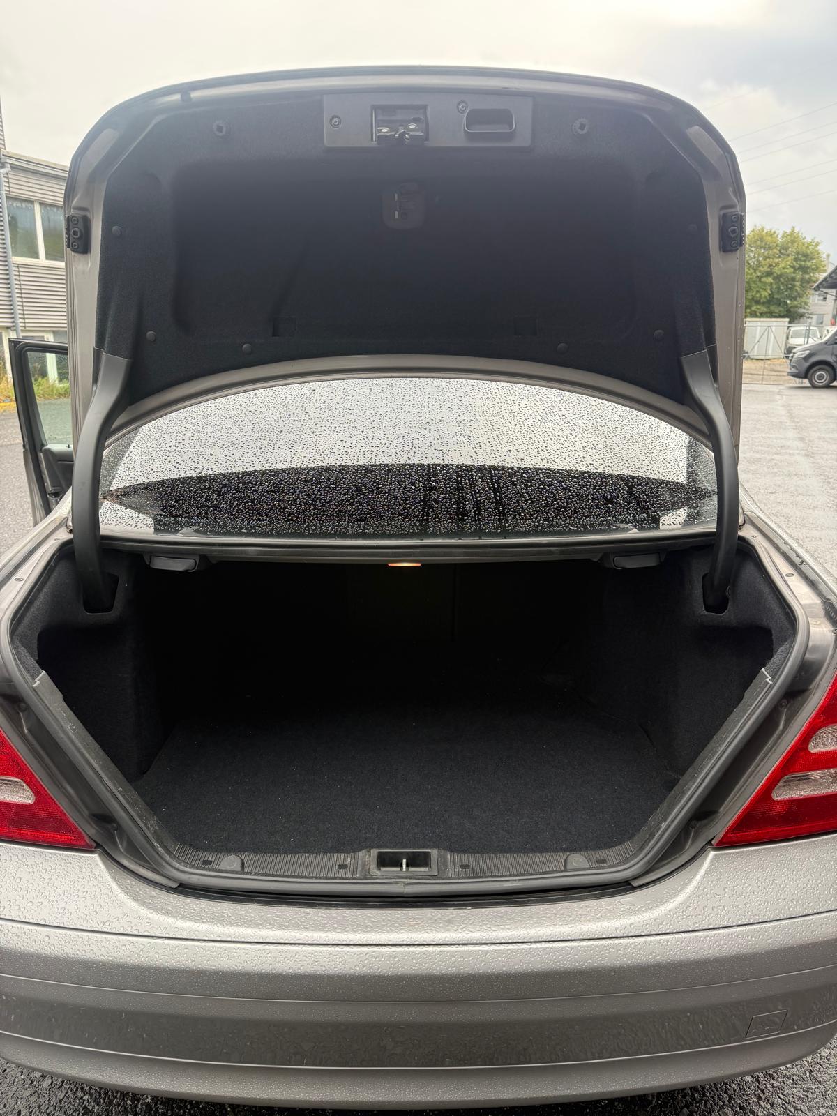 MERCEDES-BENZ C 220 CDI Classic-image-8
