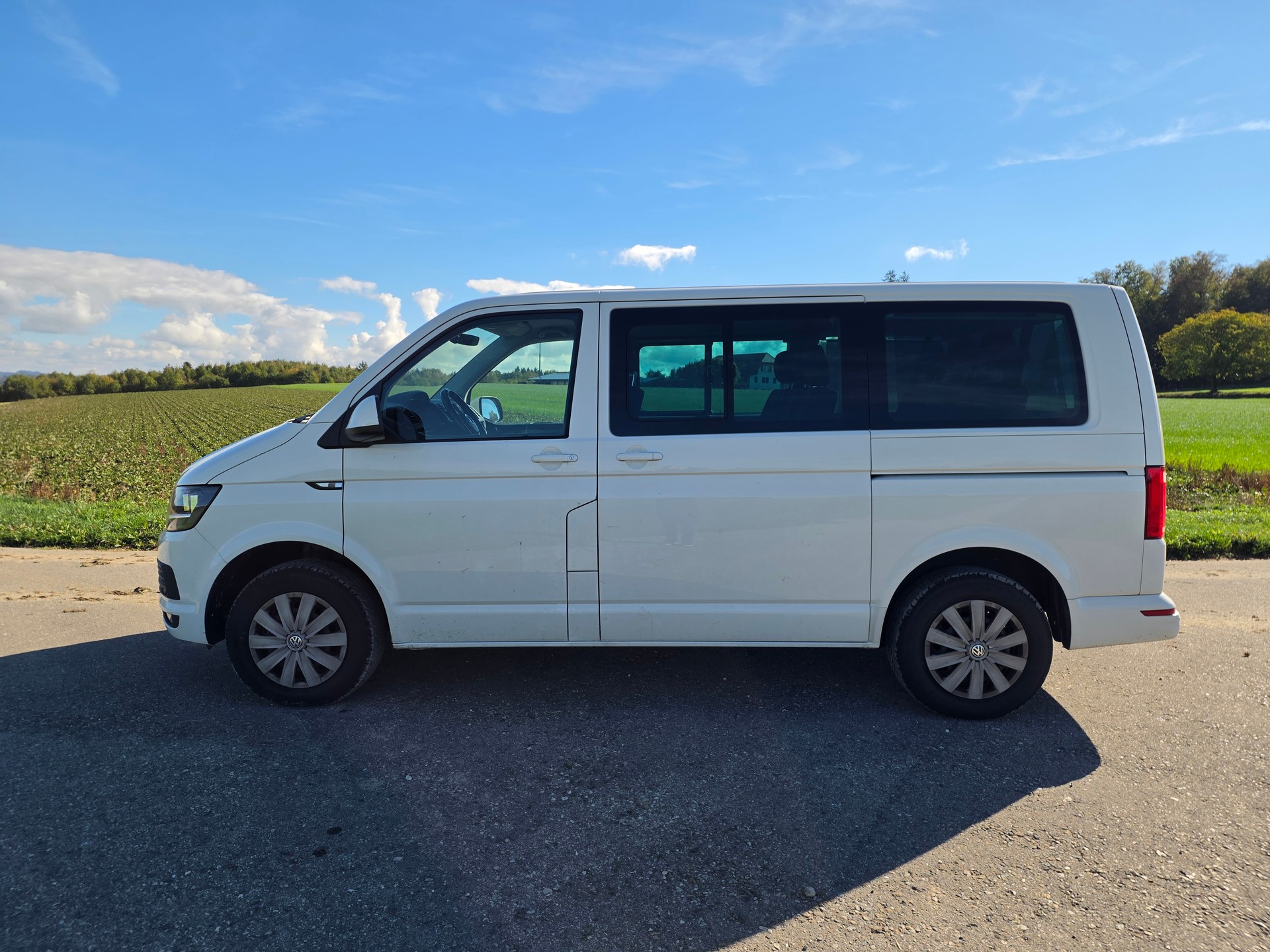 VW T6 2.0 TDI DSG-image-1