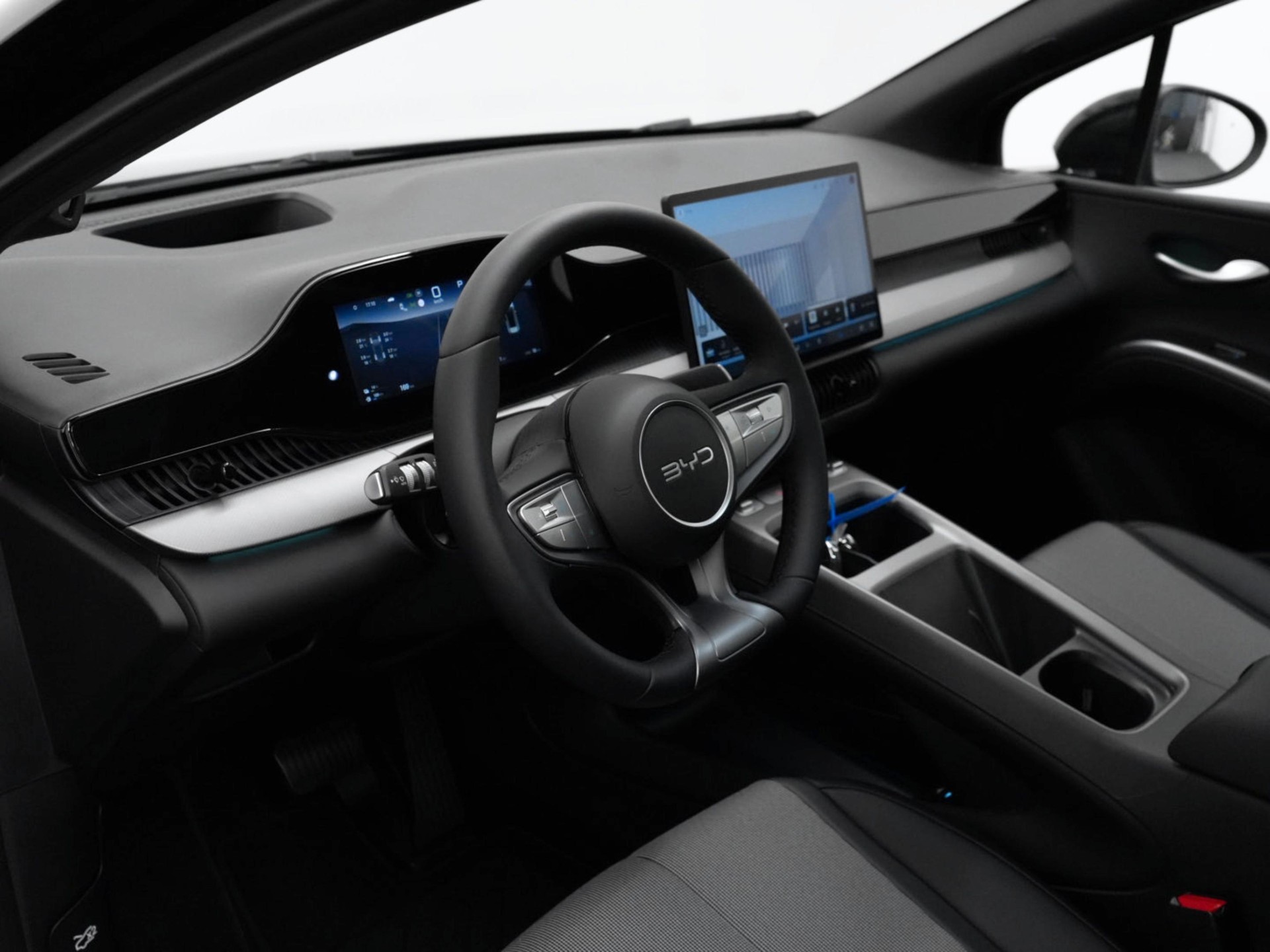 BYD Dolphin G DM-i Comfort-image-10