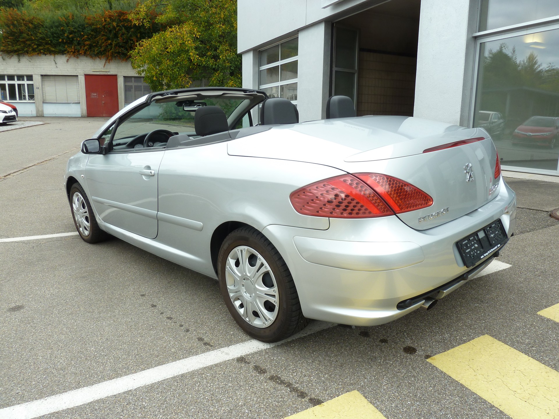 PEUGEOT 307 CC 2.0 16V Platinum Edition-image-6