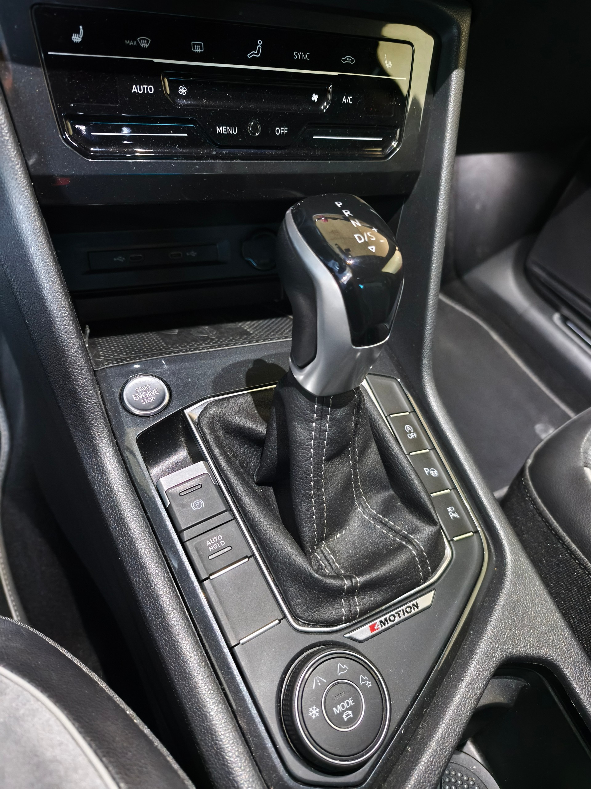 VW Tiguan 2.0 TSI R-Line DSG-image-7