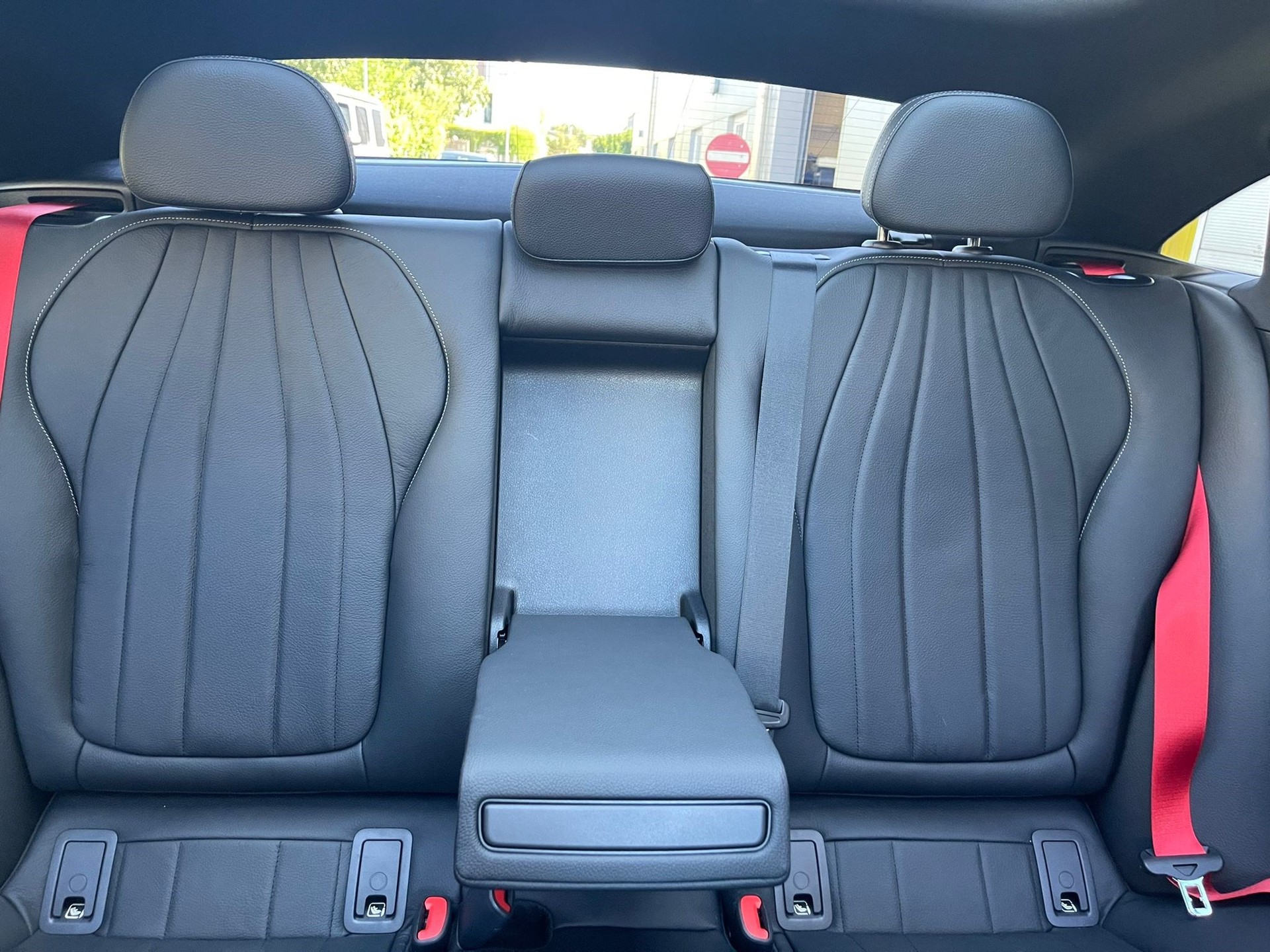 MERCEDES-BENZ EQE 500 4 Matic-image-6