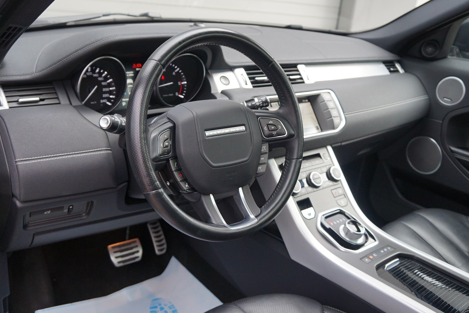 LAND ROVER Range Rover Evoque 2.2 SD4 Dynamic AT9-image-6