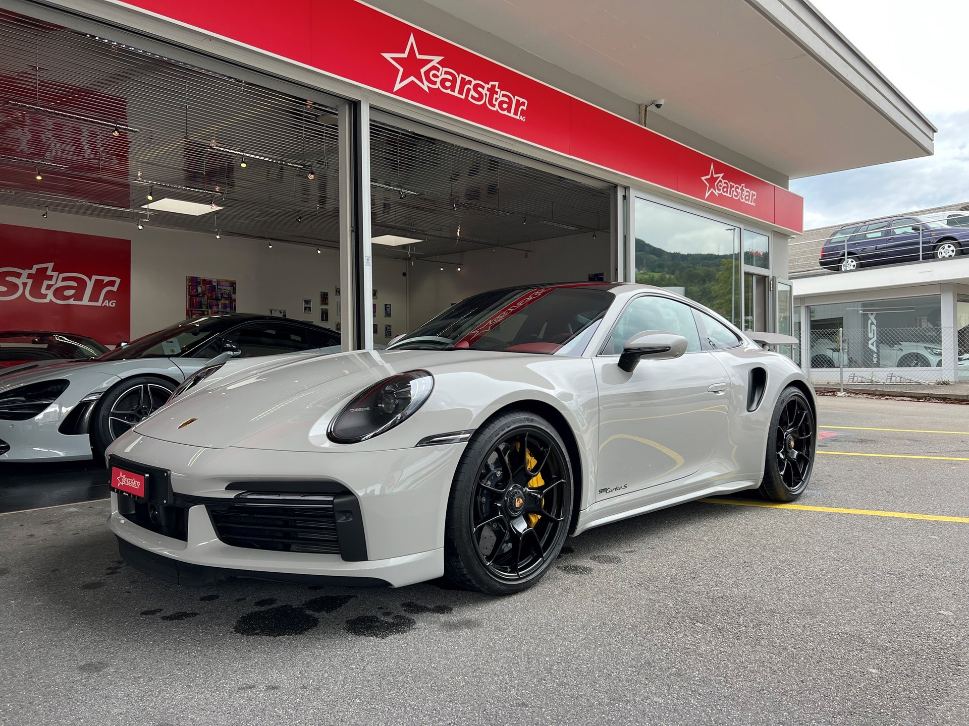 PORSCHE 911 Turbo S PDK-image-1
