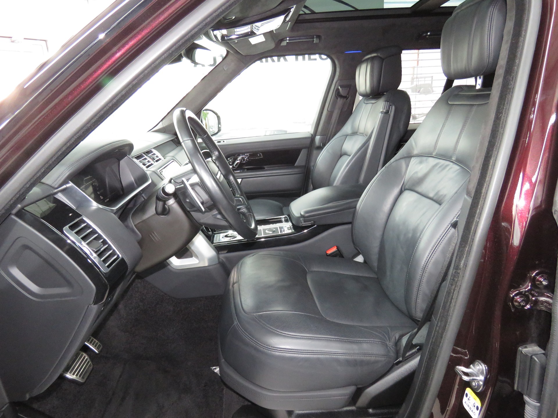 LAND ROVER Range Rover 2.0 Si4 P400e PHEV Autobiography (AHK 2.5 t, Automat)-image-7
