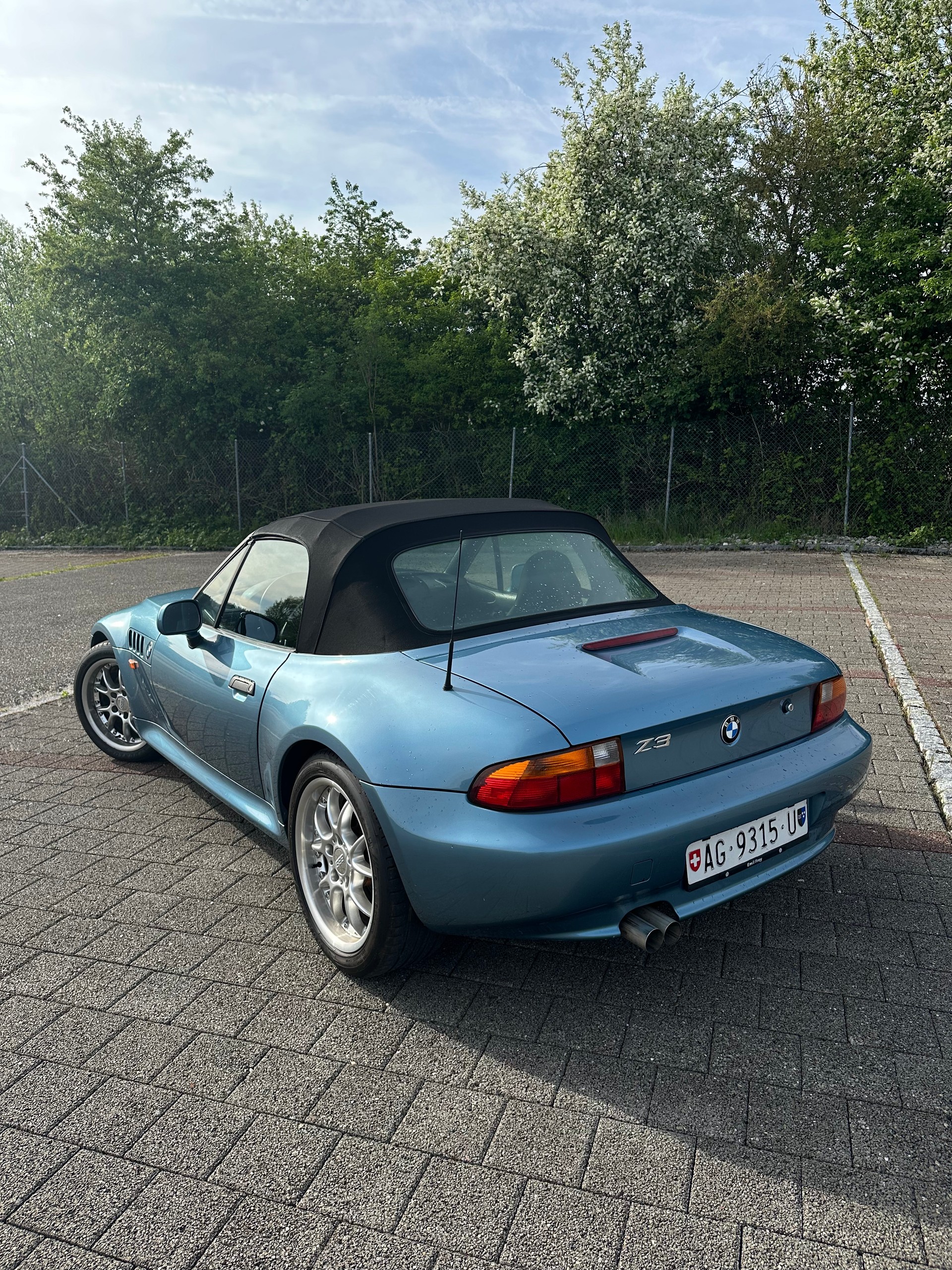 BMW Z3 2.8i Roadster-image-13