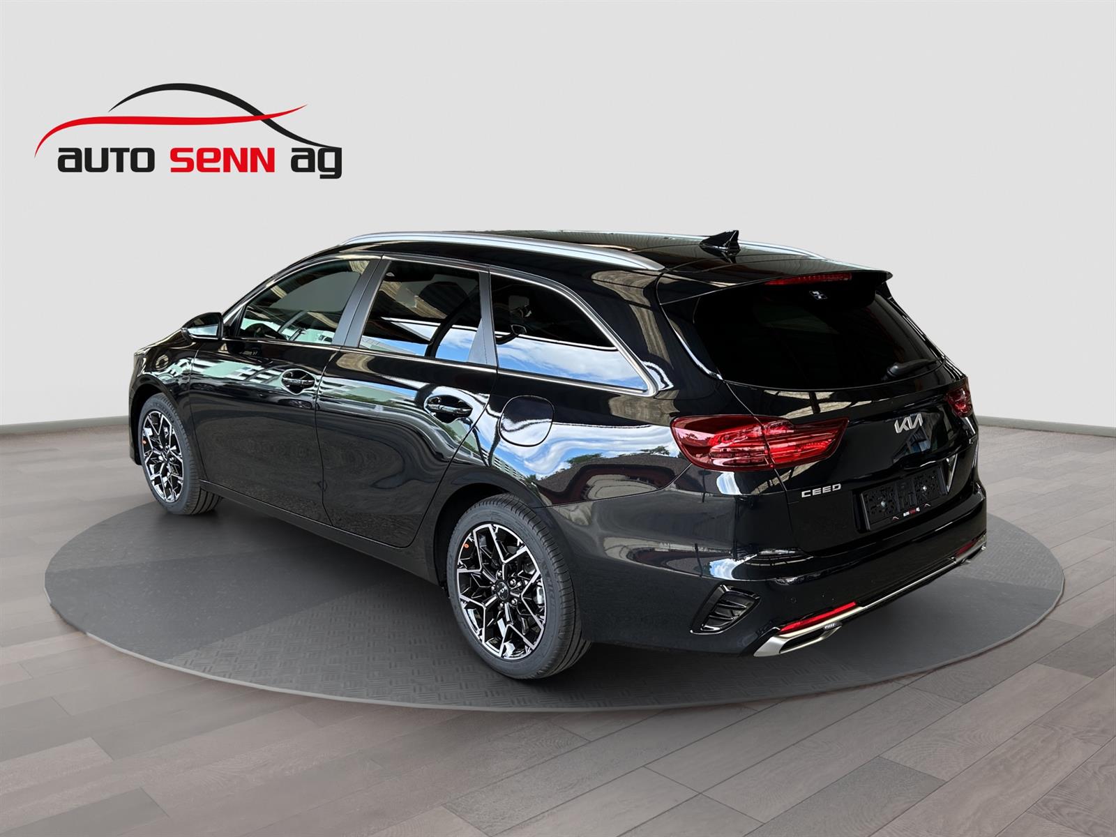 KIA Ceed SW 1.5 T-GDi MHEV GT-Line-image-2