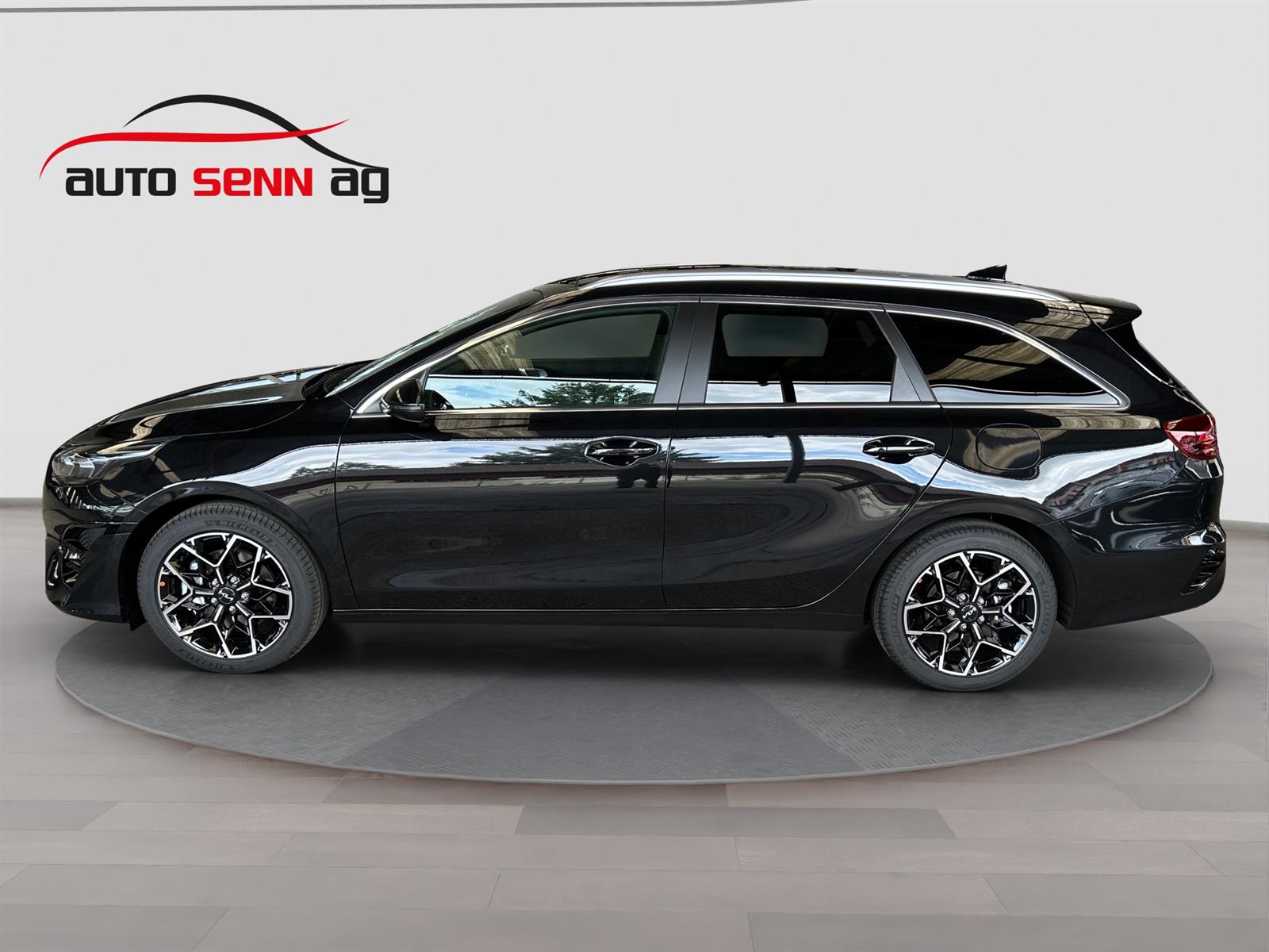 KIA Ceed SW 1.5 T-GDi MHEV GT-Line-image-1