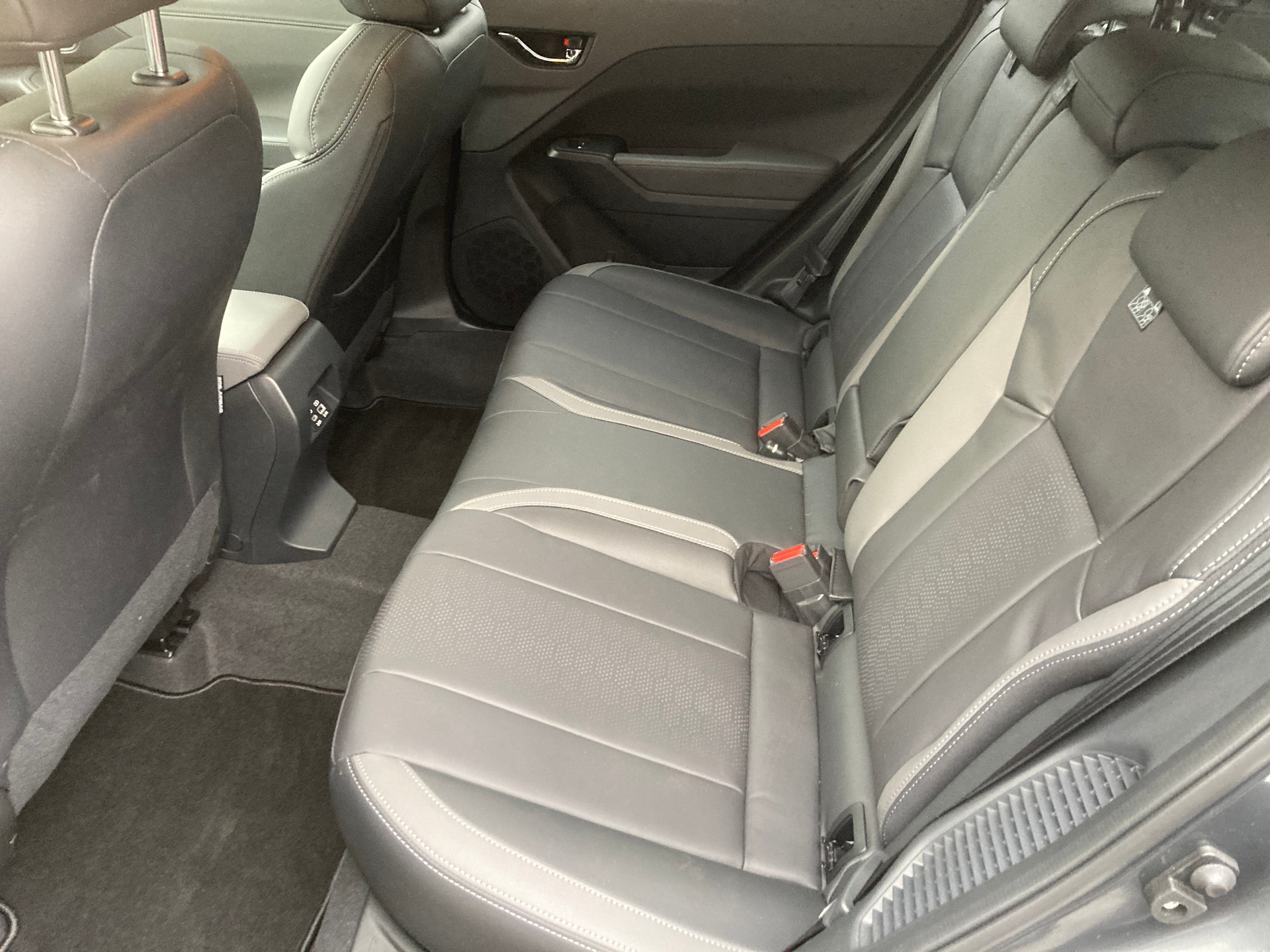 SUBARU Crosstrek 2.0 e-Boxer Luxury AWD Lineartronic-image-9