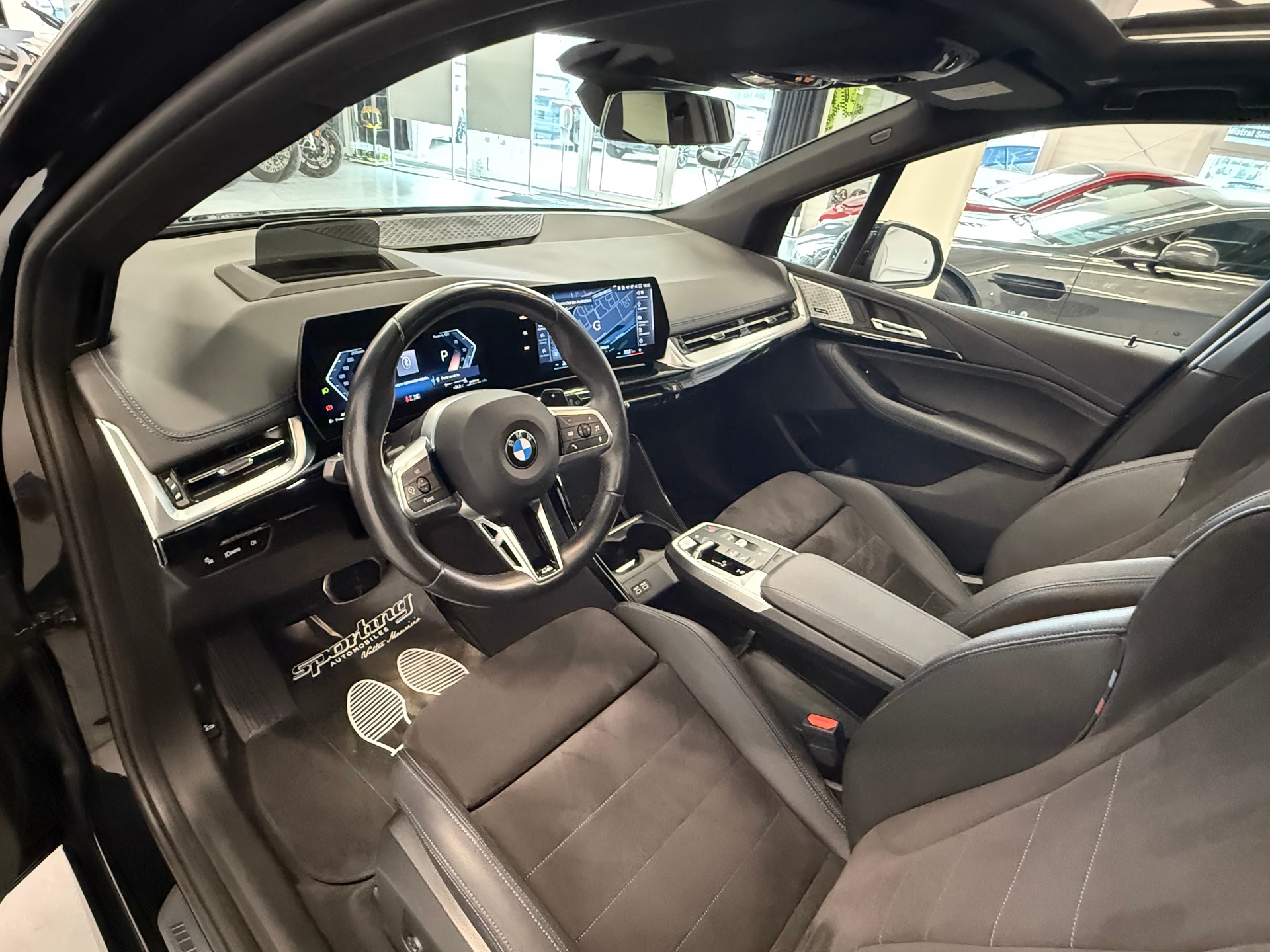 BMW 220i Active Tourer M Sport DKG CH Auto Fulls black Fulls options-image-14