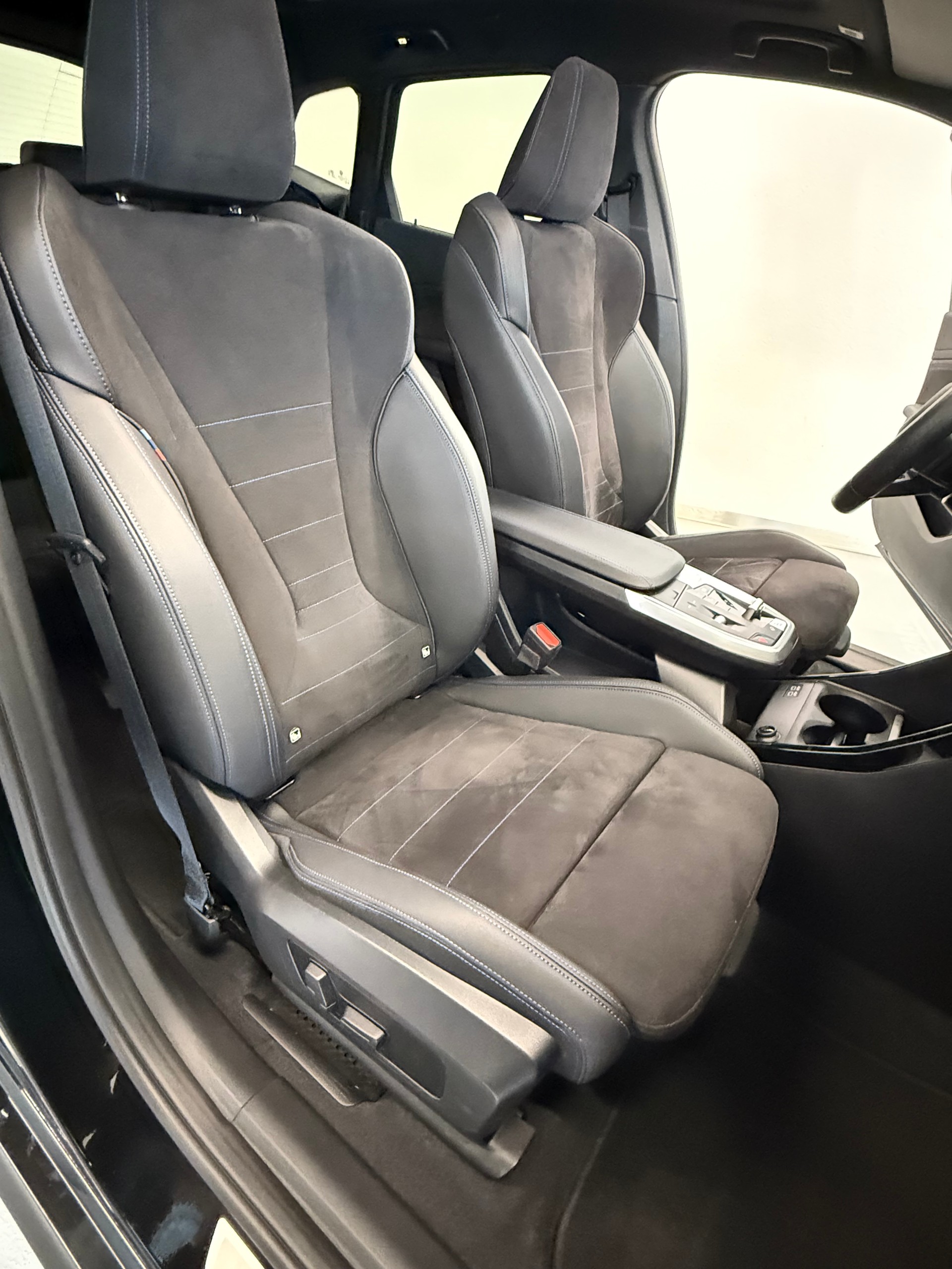 BMW 220i Active Tourer M Sport DKG CH Auto Fulls black Fulls options-image-20