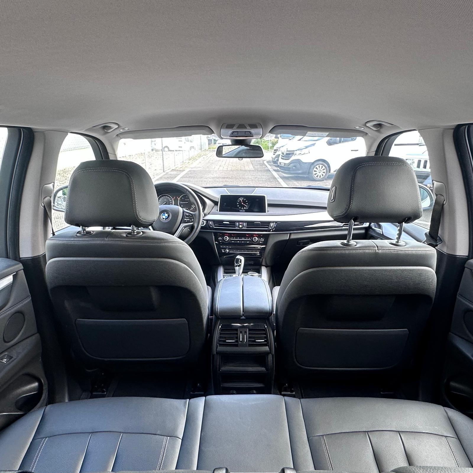 BMW X5 xDrive 25d Steptronic-image-14