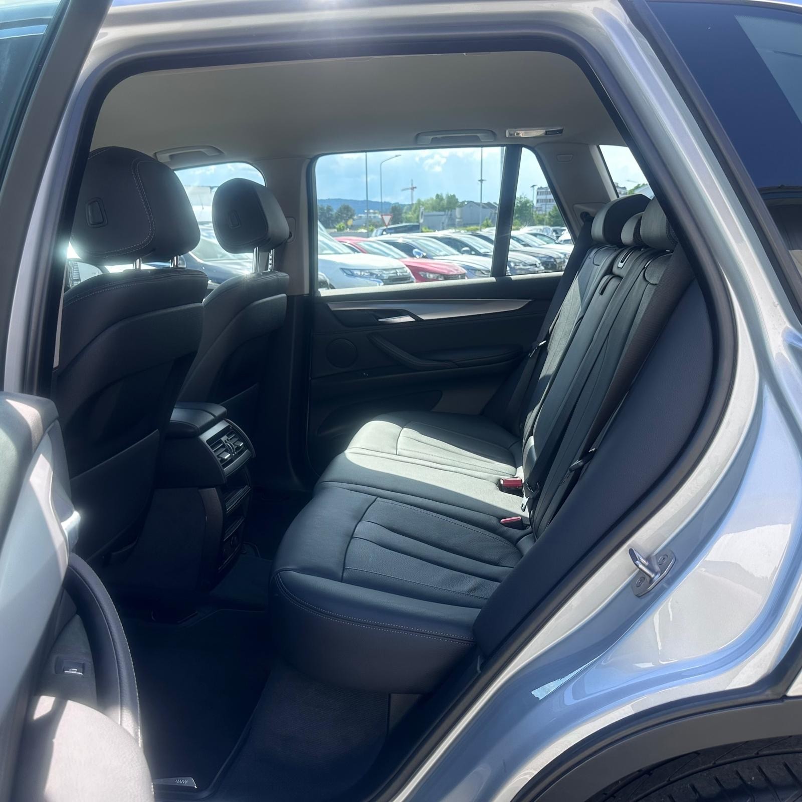 BMW X5 xDrive 25d Steptronic-image-28