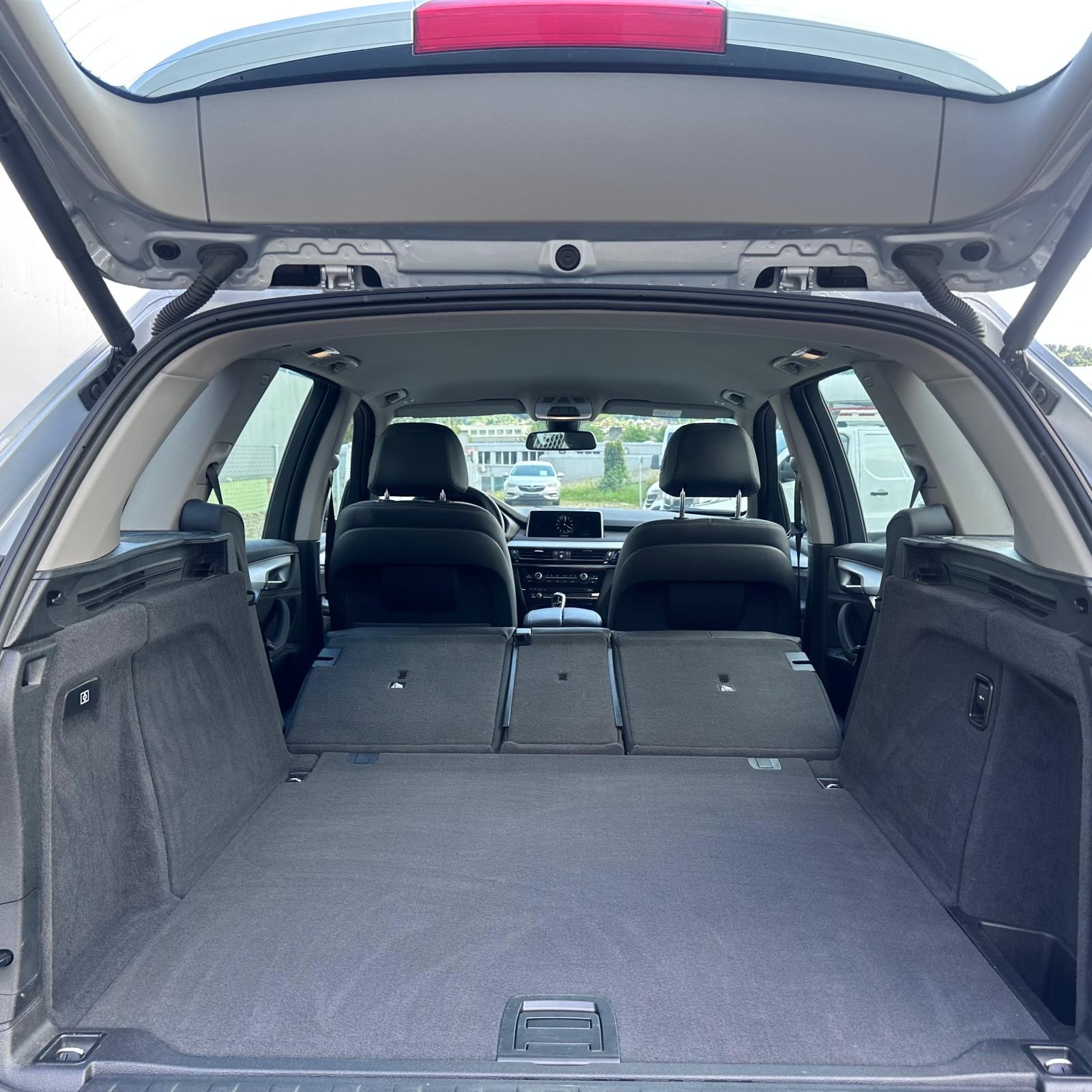 BMW X5 xDrive 25d Steptronic-image-9