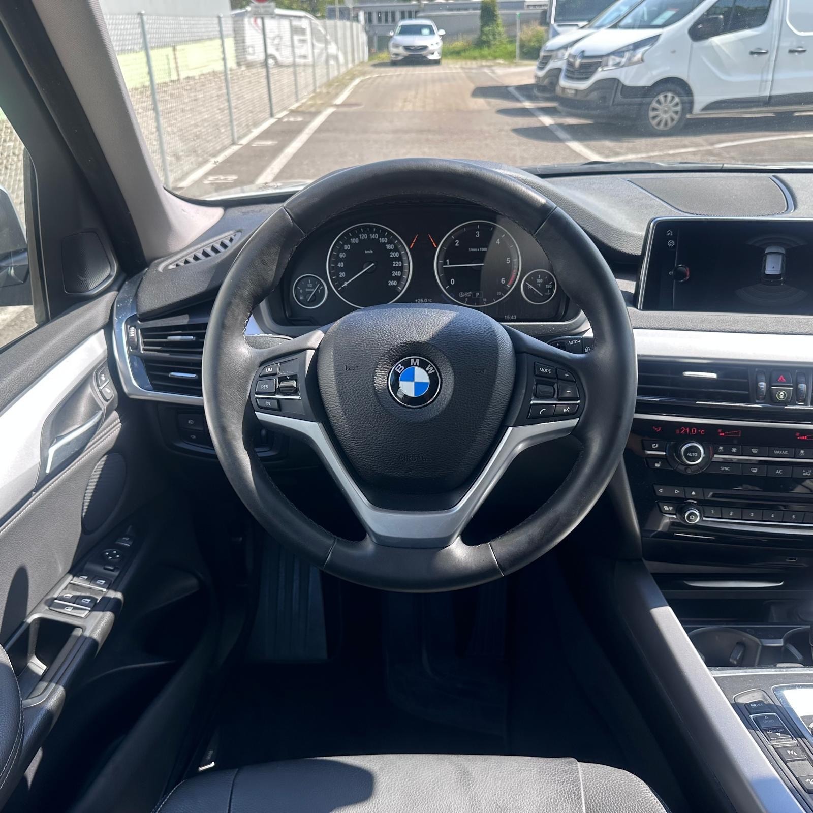 BMW X5 xDrive 25d Steptronic-image-18