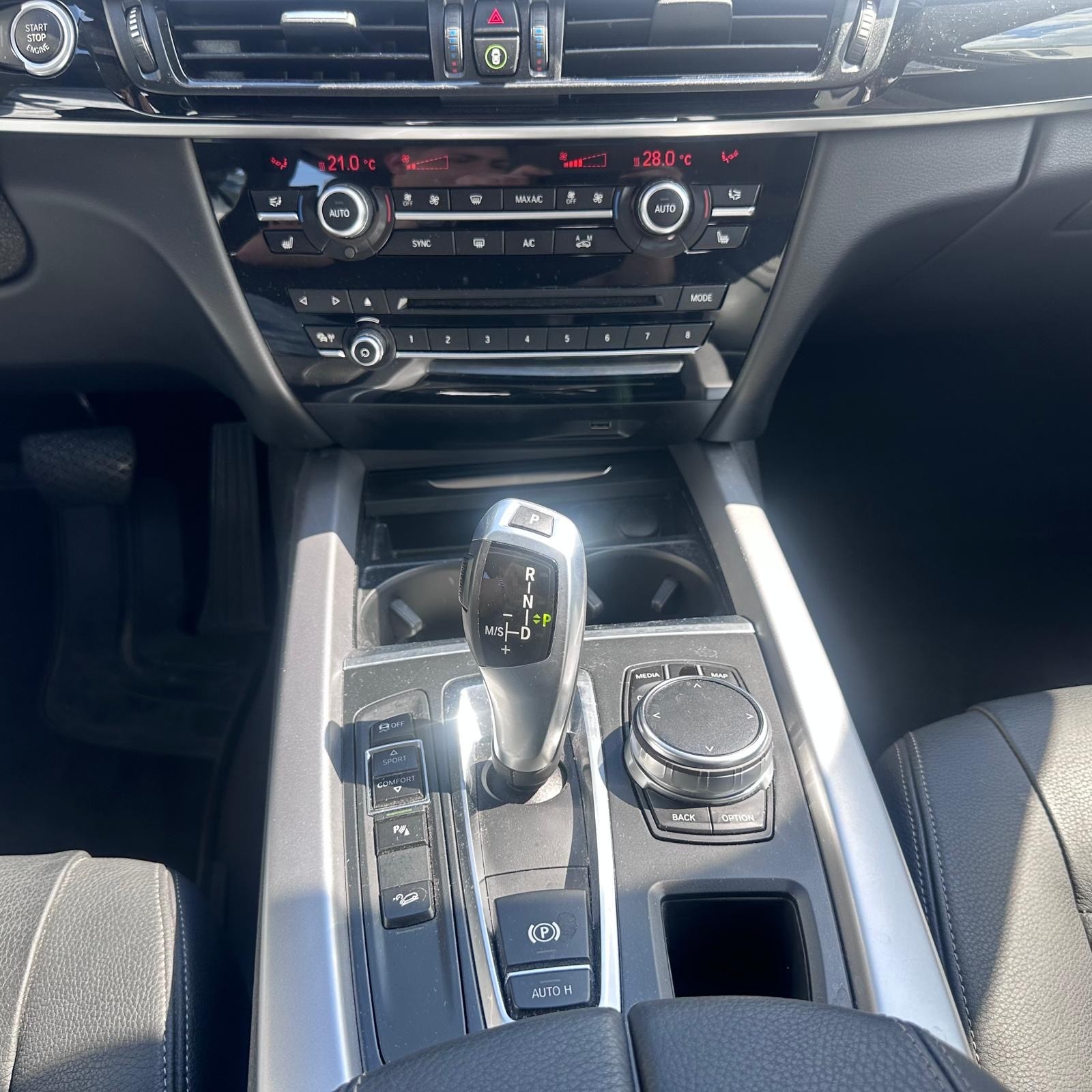 BMW X5 xDrive 25d Steptronic-image-23