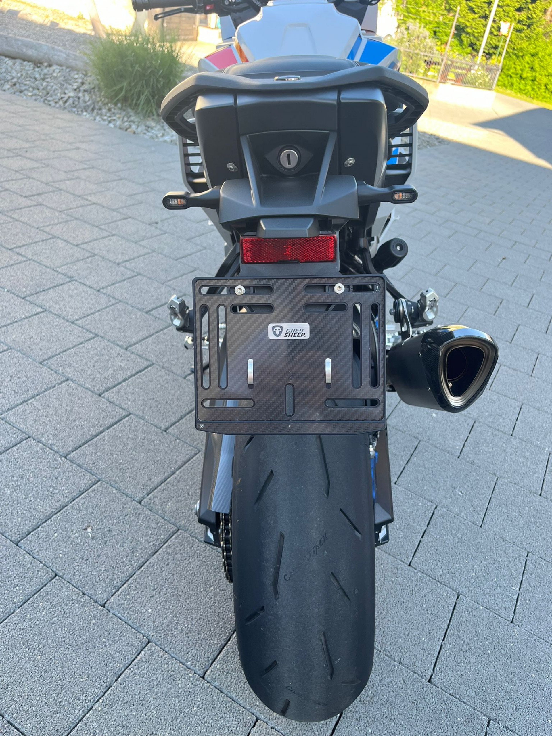 BMW M 1000 XR-image-9