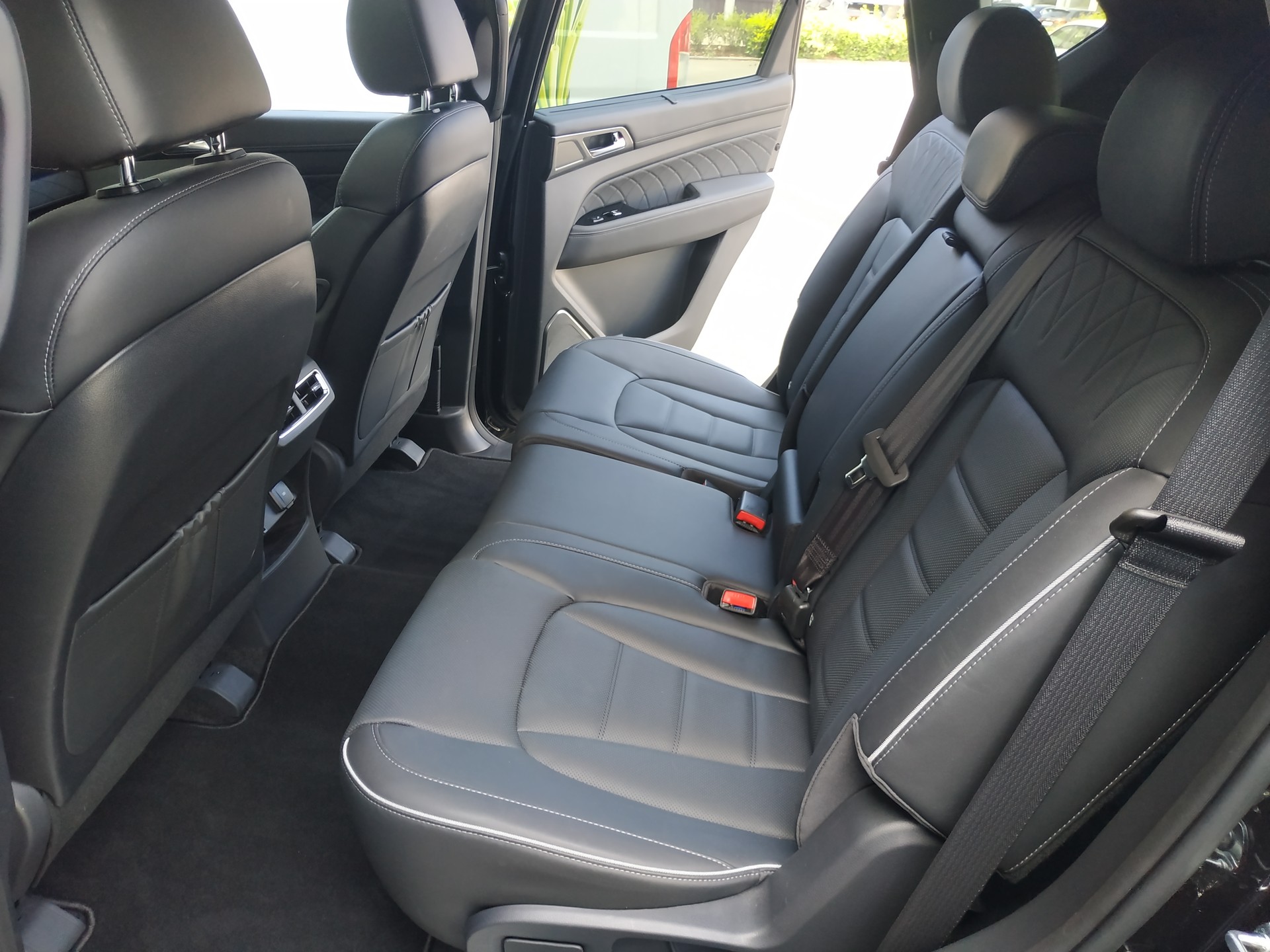 KGM-SsangYong Rexton 2.2 CRDi Blackline 4WD AT-image-18
