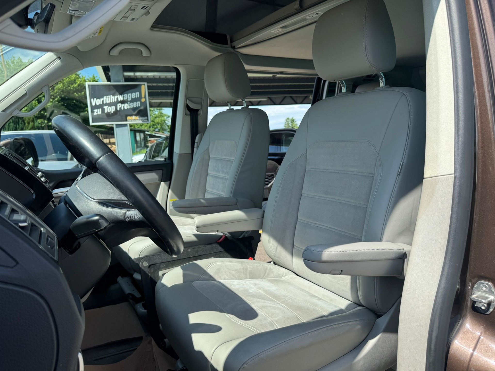 VW T6 California 2.0 Bi-TDI Ocean 4Motion DSG-image-8