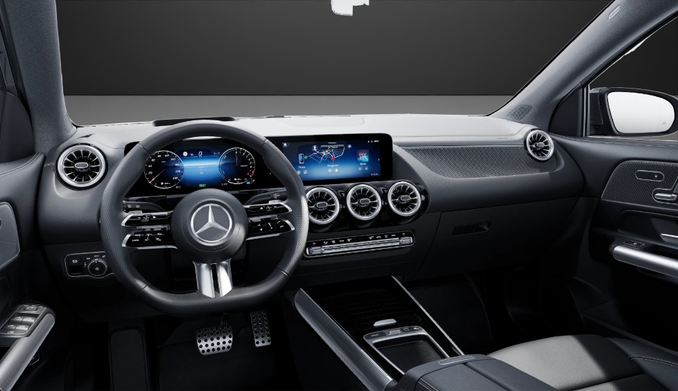 MERCEDES-BENZ GLA 250 e EQ Star 8G-DCT-image-7