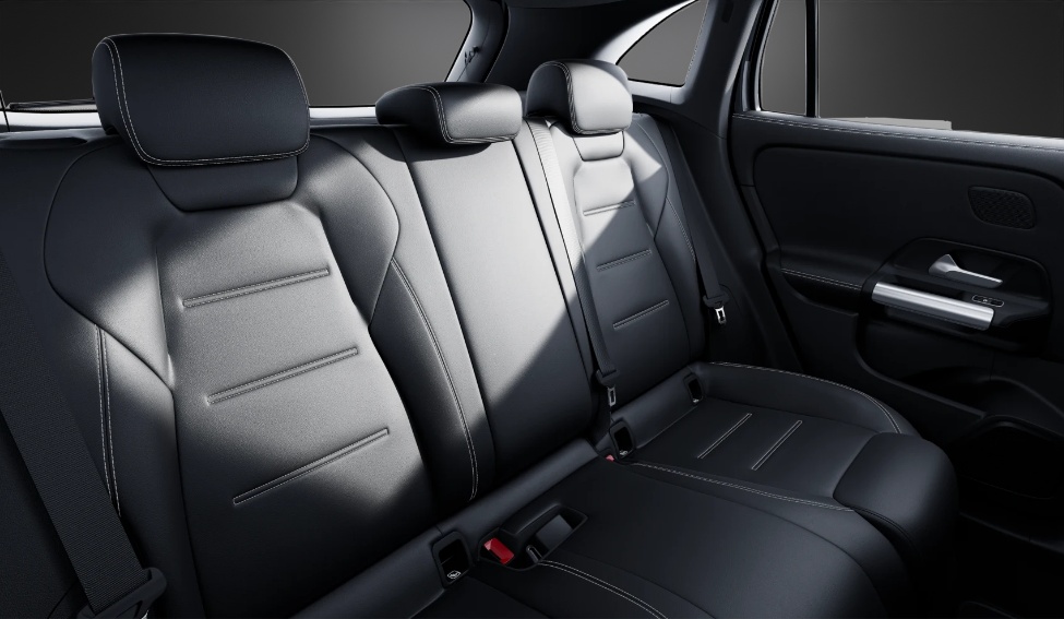 MERCEDES-BENZ GLA 250 e EQ Star 8G-DCT-image-9