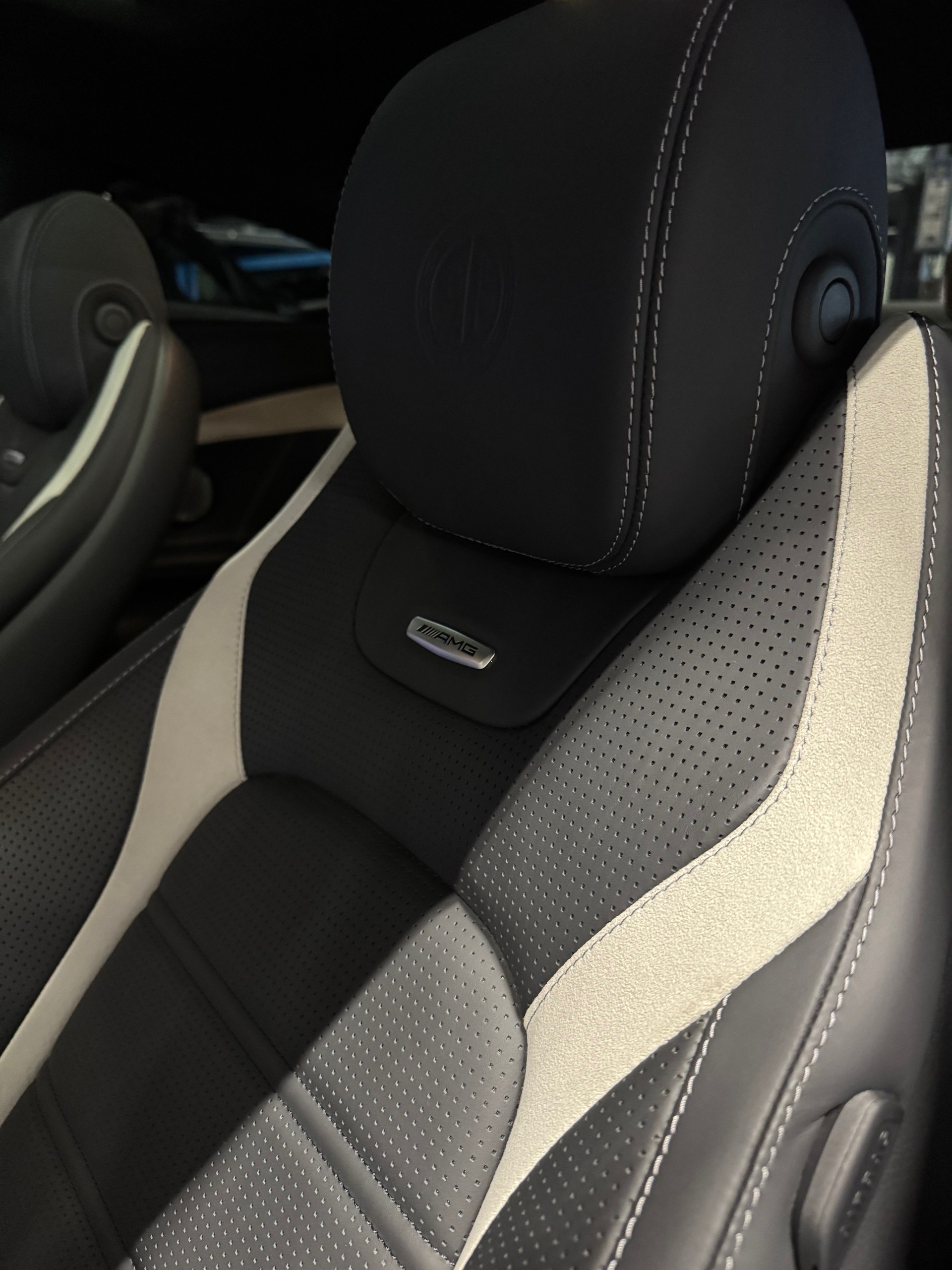 MERCEDES-BENZ C 63 S AMG 9G-tronic-image-11
