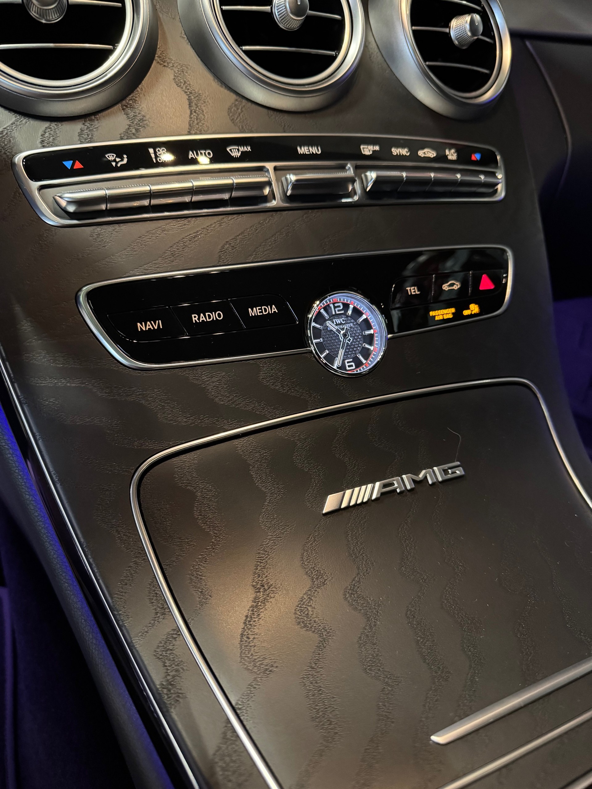 MERCEDES-BENZ C 63 S AMG 9G-tronic-image-15
