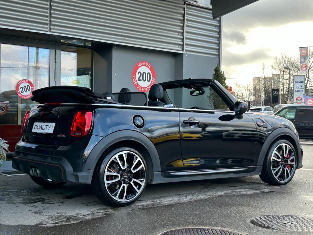 MINI Cooper John Cooper Works Cabriolet Steptronic-image-2