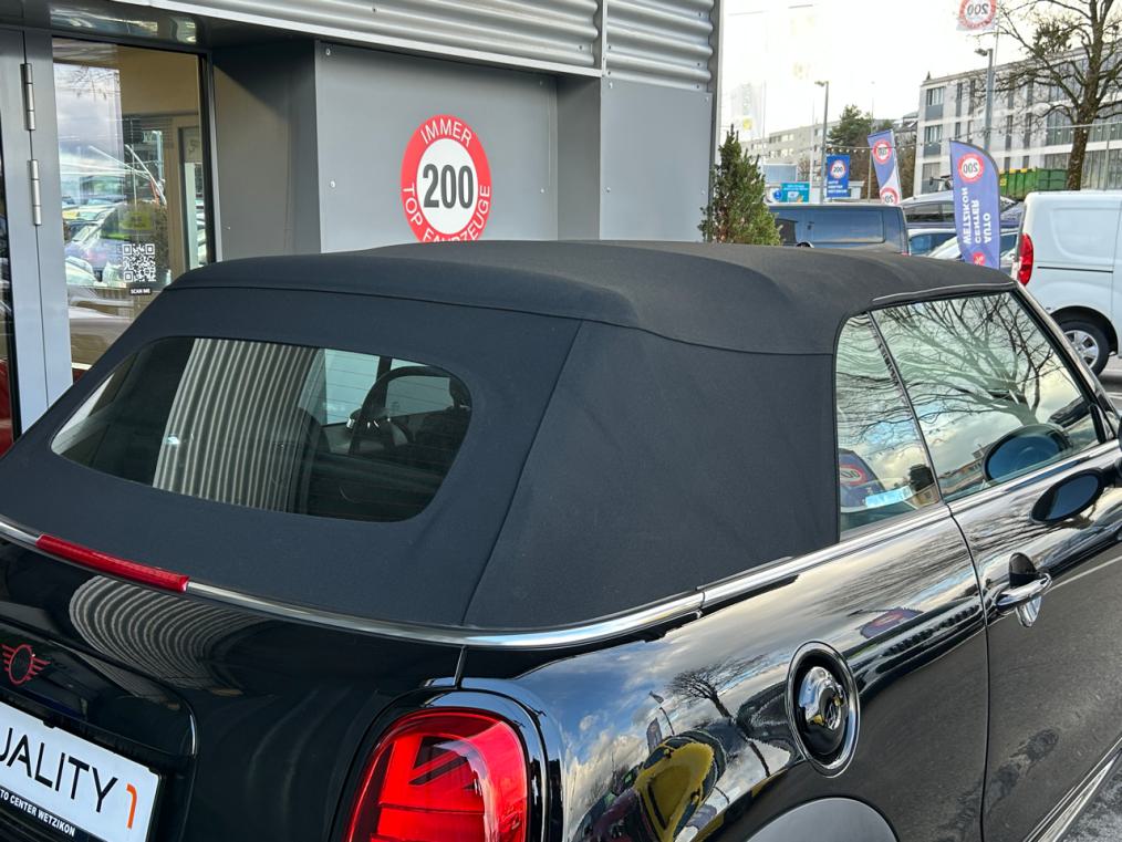 MINI Cooper John Cooper Works Cabriolet Steptronic-image-4