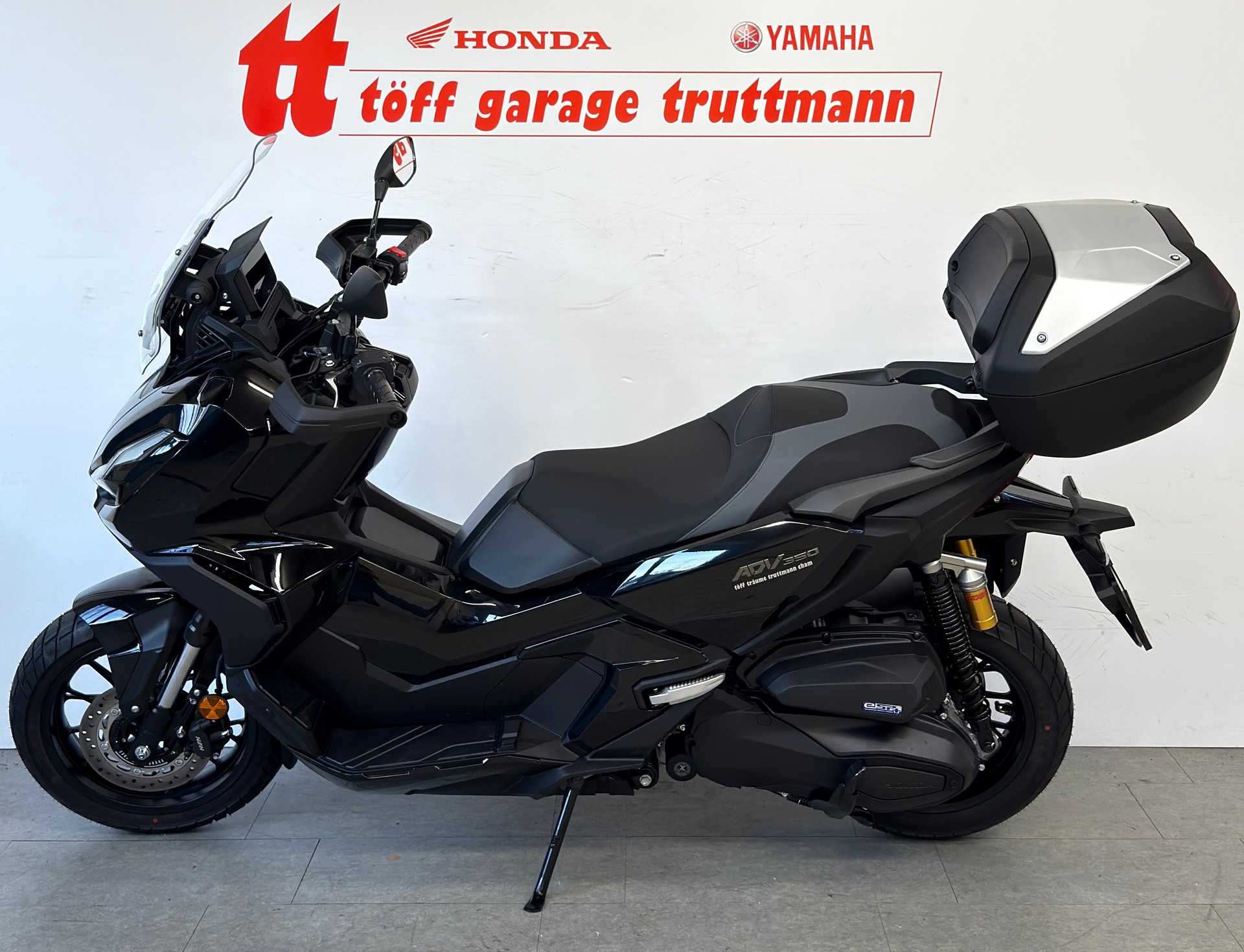 HONDA ADV 350-showroom-element-1