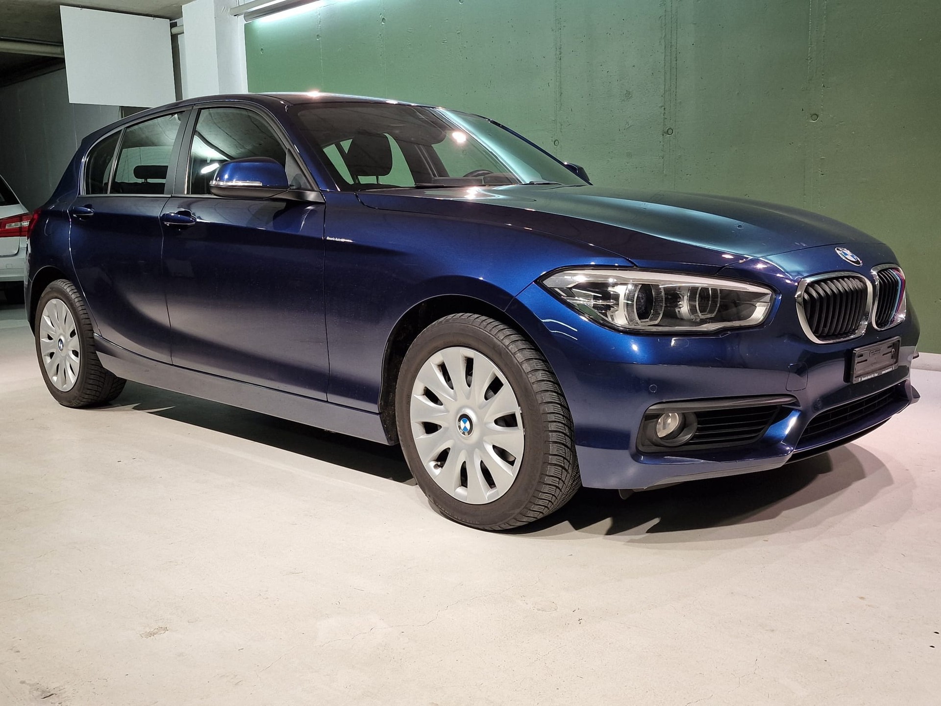 BMW 118d xDrive-image-0