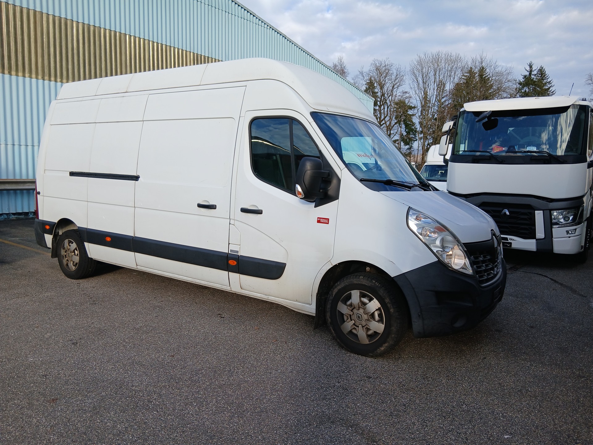 RENAULT Master T35 ENERGY 2.3dCi 135 L3H3-image-2