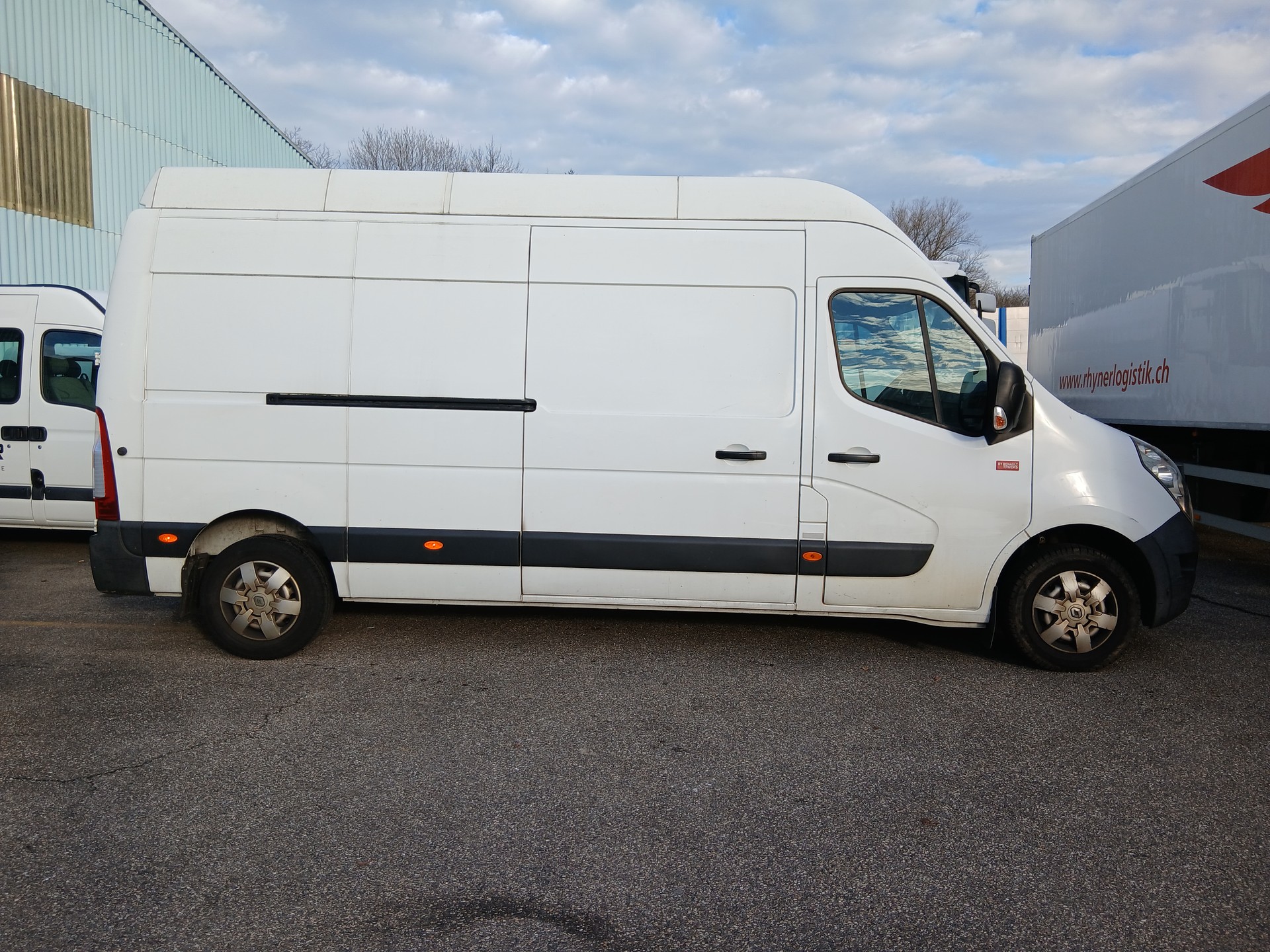 RENAULT Master T35 ENERGY 2.3dCi 135 L3H3-image-1