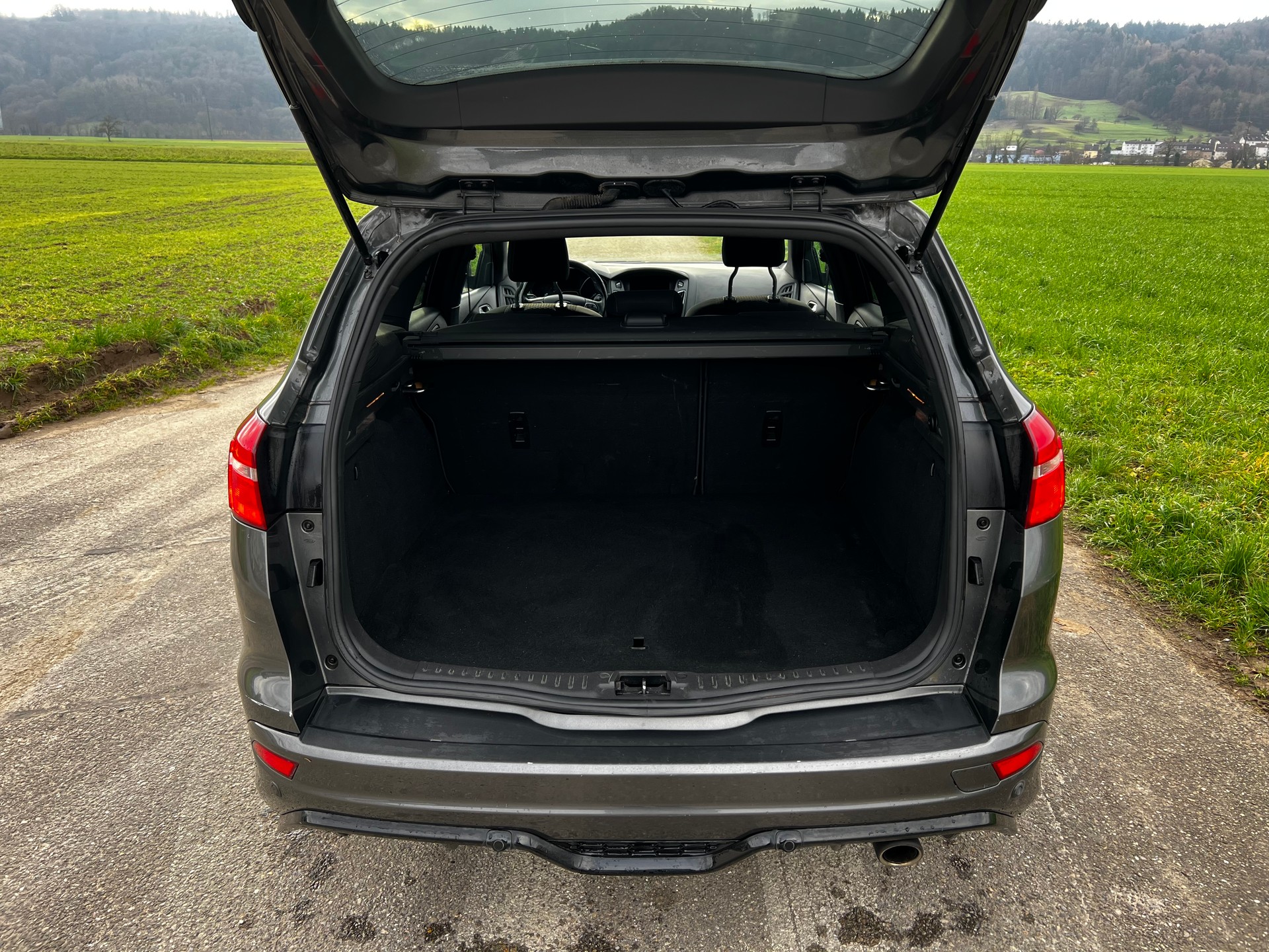 FORD Focus 1.5 SCTi ST Line-image-12