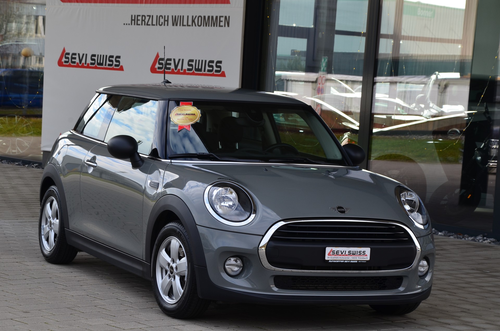 MINI One First*Ab MFK,1 Jahr oder 20'000km Garantie*-image-0