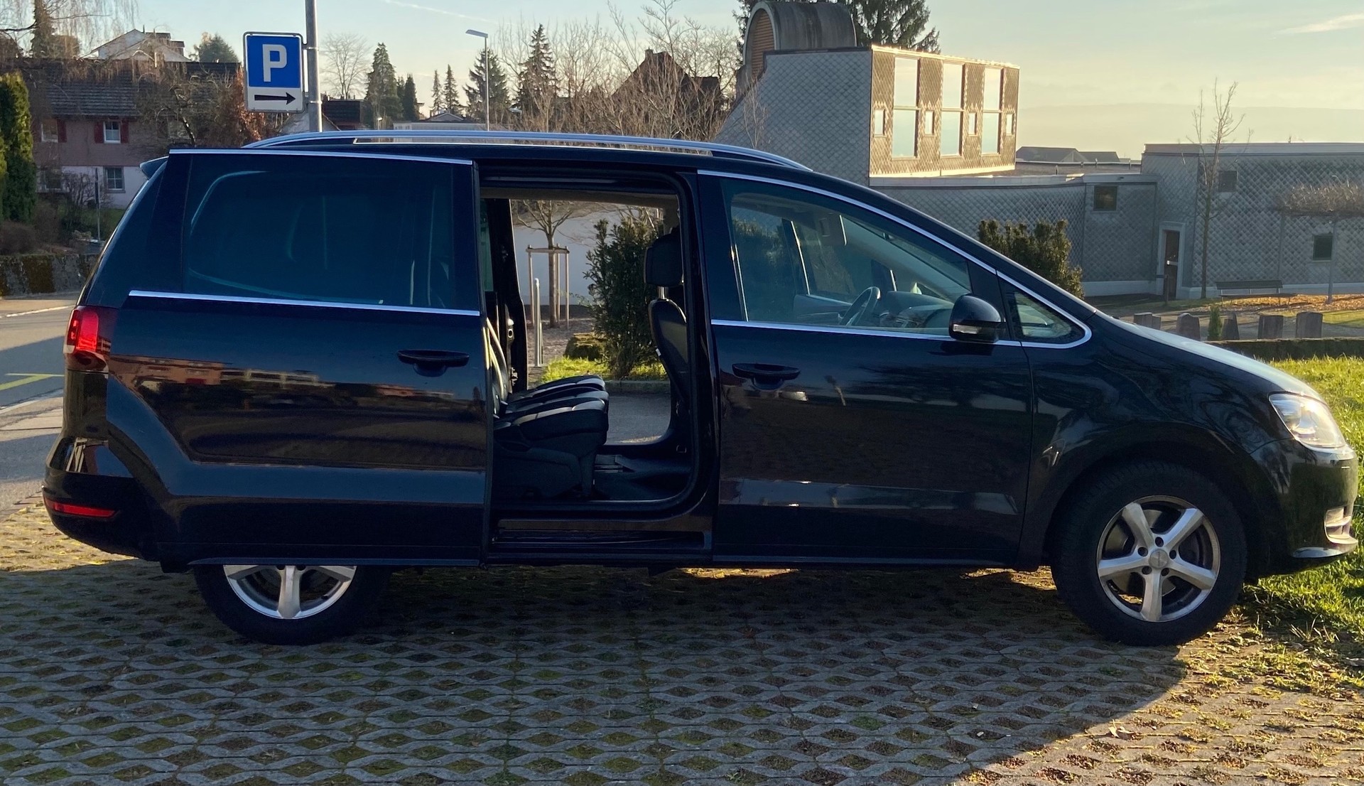 VW Sharan 1.4 TSI BlMT Highline DSG-image-0