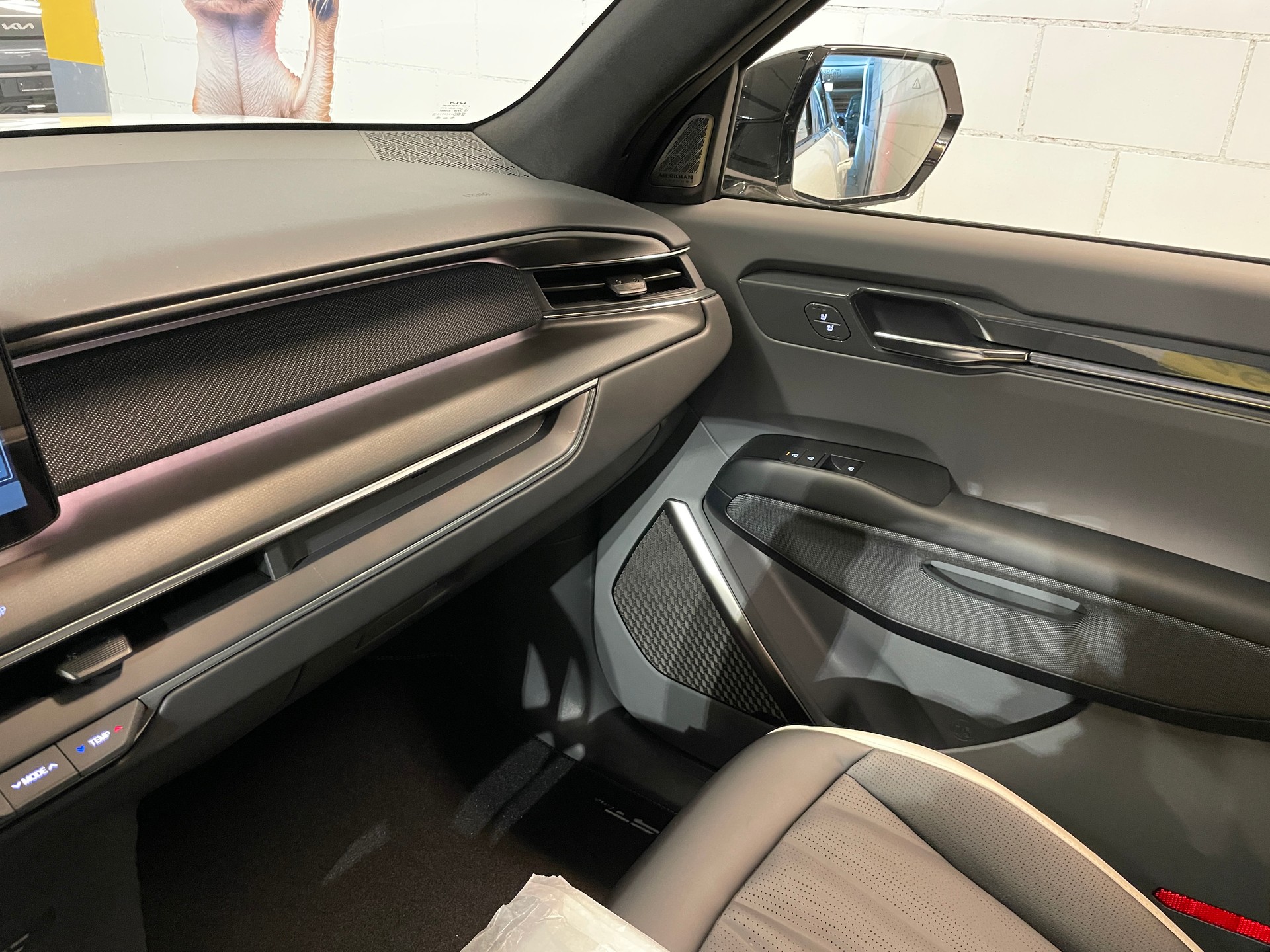 KIA EV9 99,8 kWh GT-Line 4x4 mit Panoramadach, 7-Sitzer, AHK-image-22