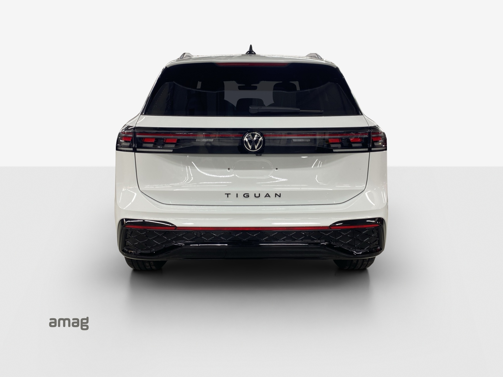 VW Tiguan 2.0 TDI SCR R-Line 4Motion DSG-image-3
