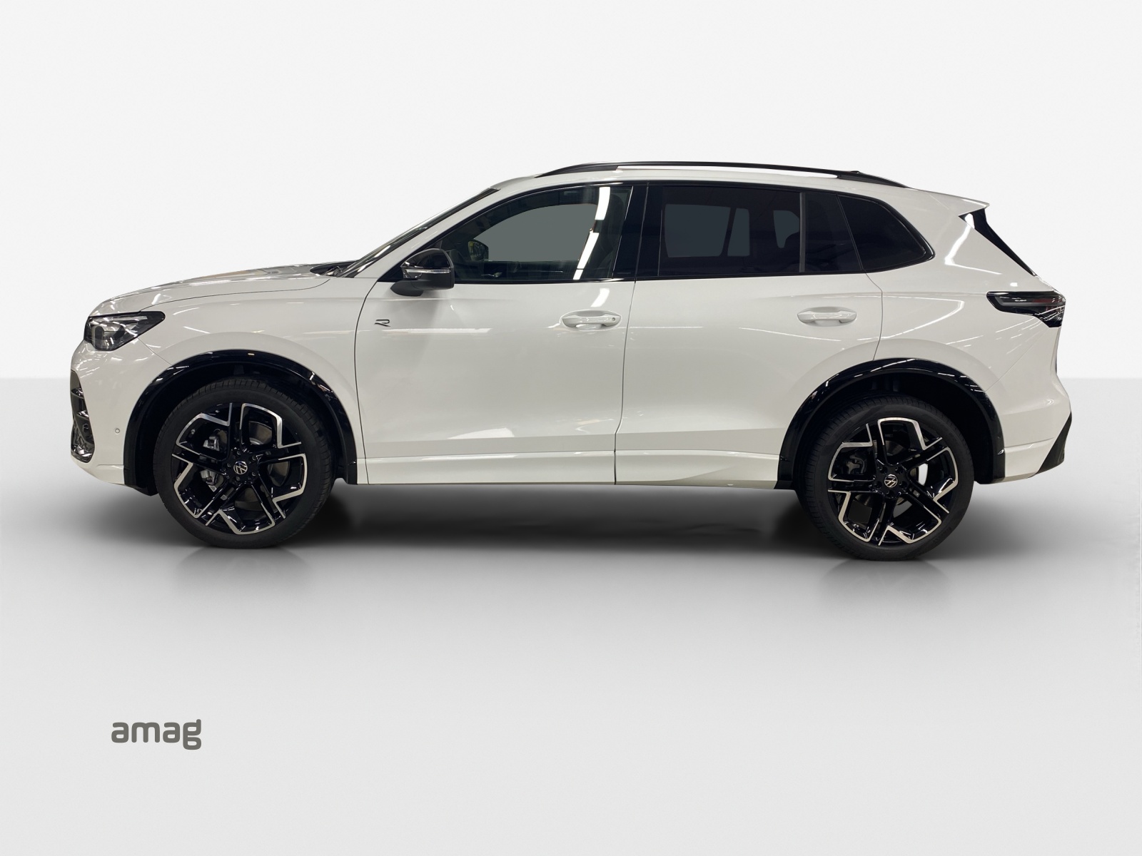 VW Tiguan 2.0 TDI SCR R-Line 4Motion DSG-image-1