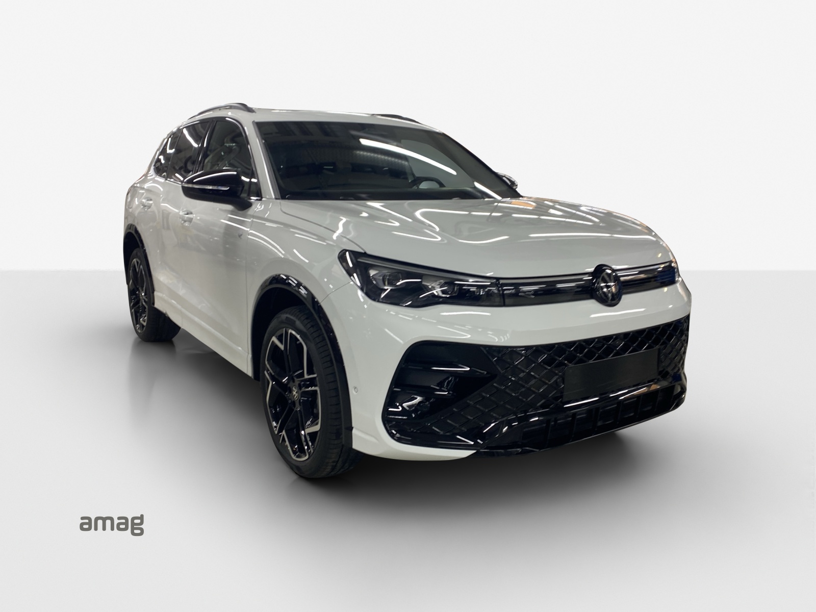 VW Tiguan 2.0 TDI SCR R-Line 4Motion DSG-image-5